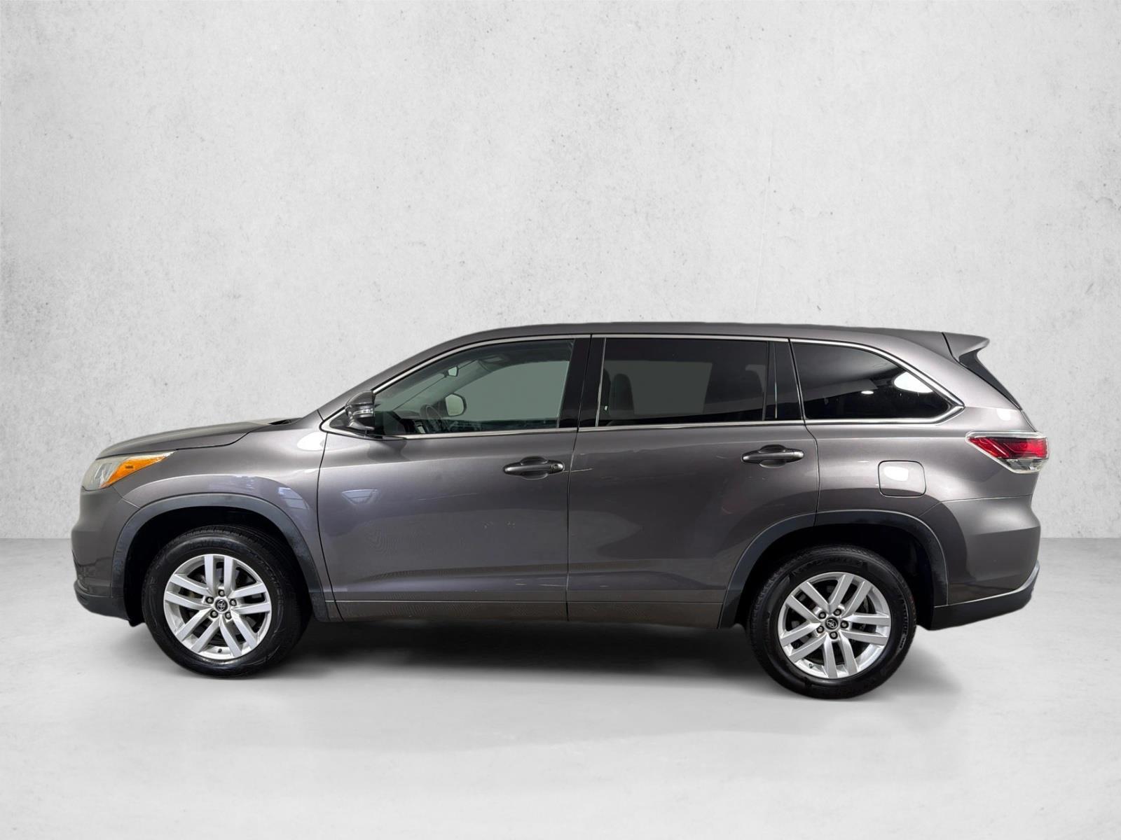 Thumbnail: 2016 Toyota Highlander - 2