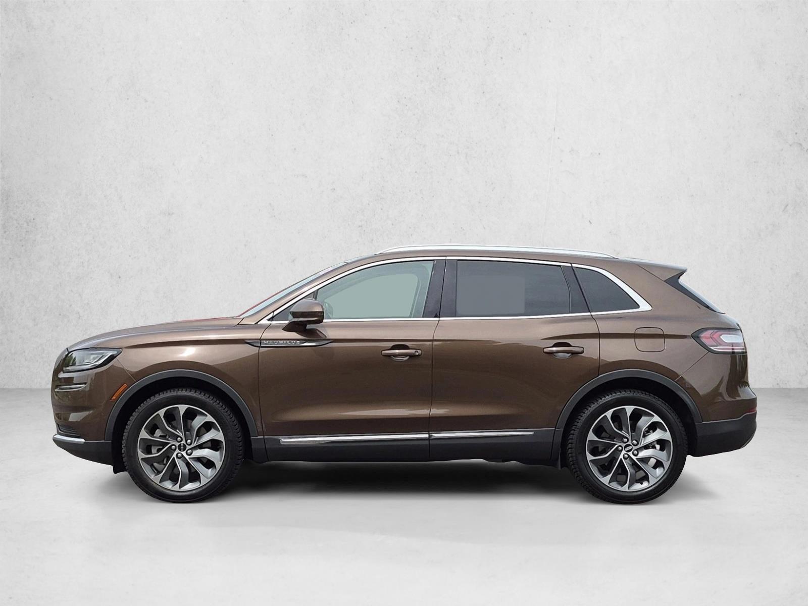 Thumbnail: 2022 Lincoln Nautilus - 2