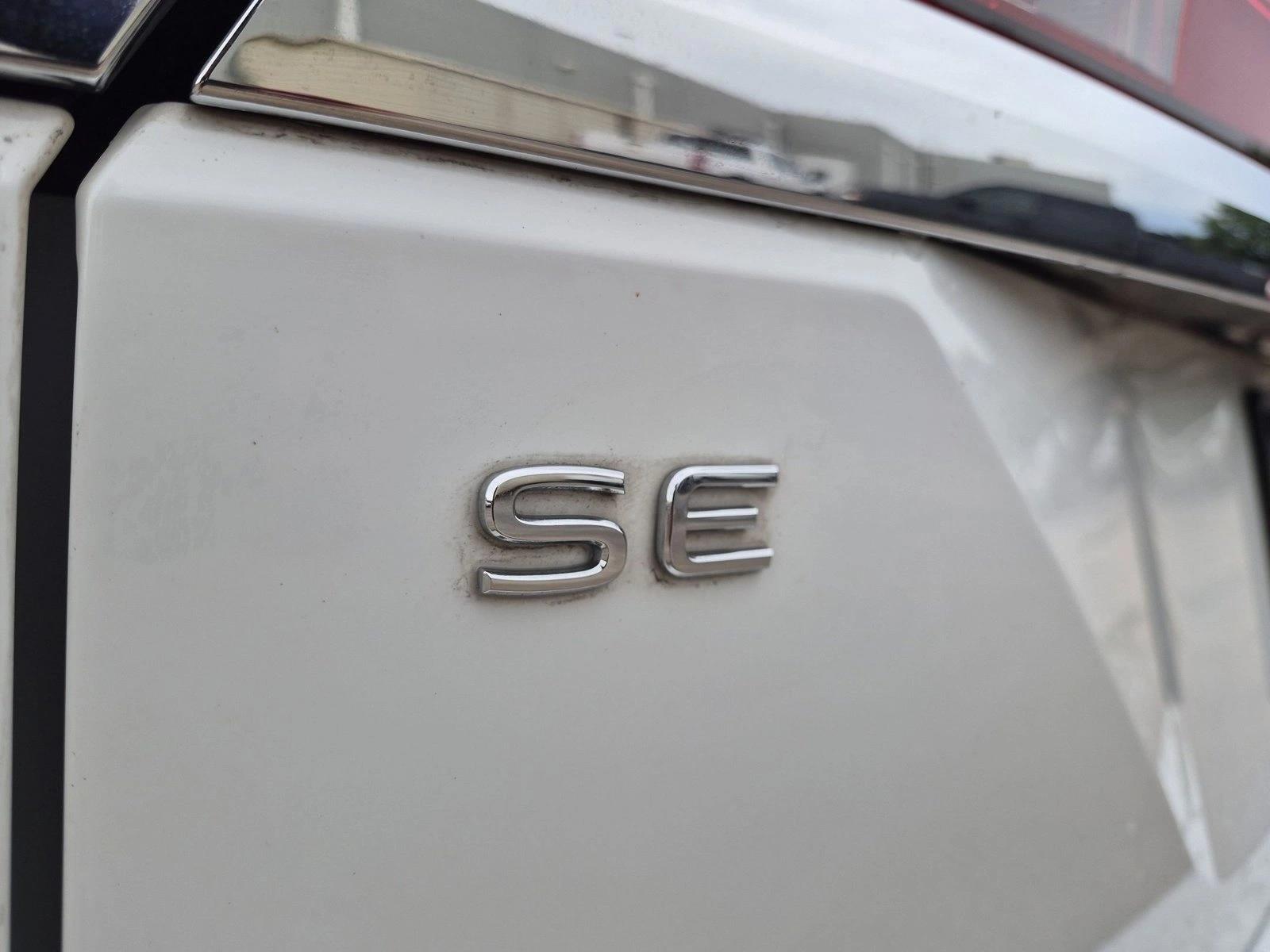 2024 Volkswagen Atlas SE w/Tech - Photo 12