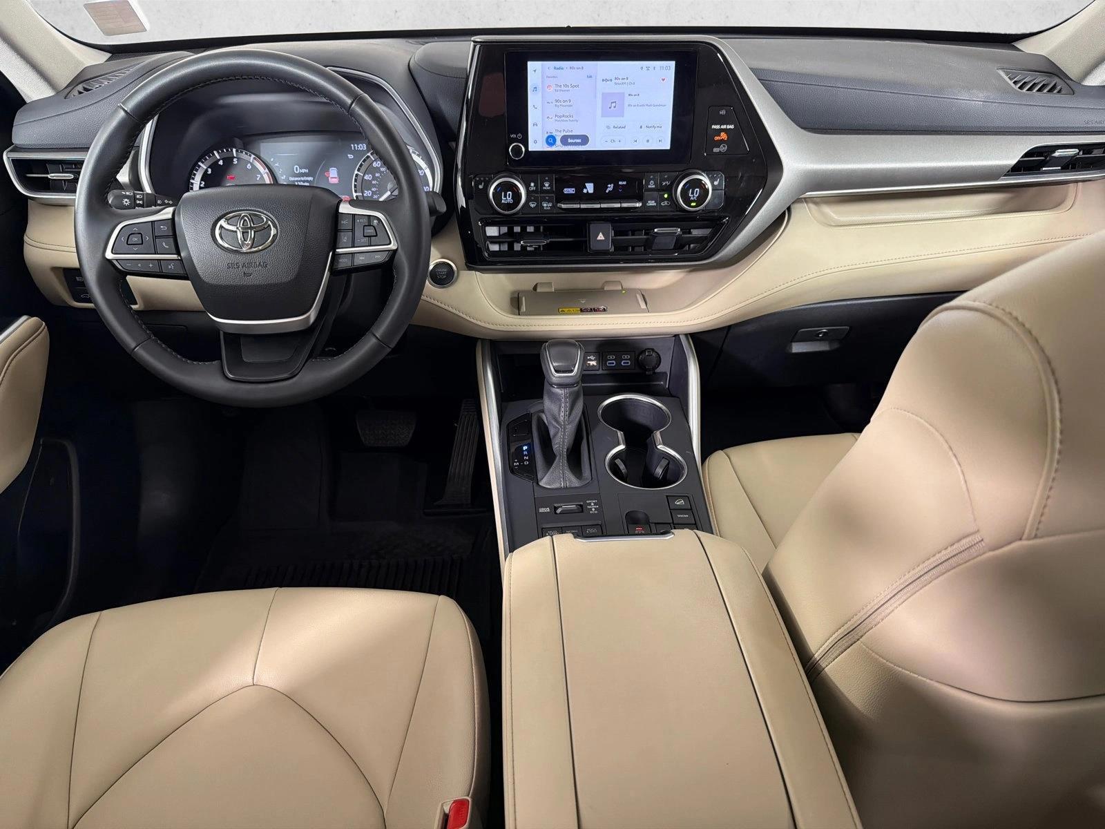 Thumbnail: 2025 Toyota Highlander - 3