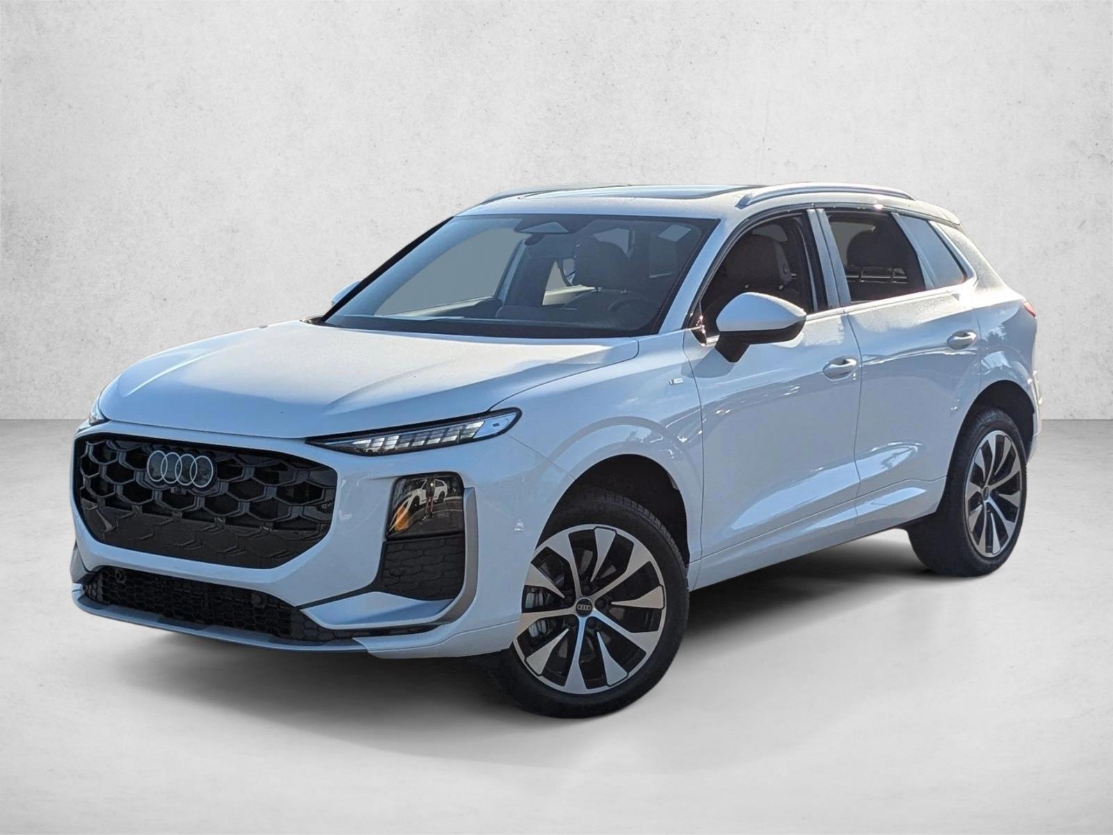 Thumbnail: 2026 Audi Q3 - 1