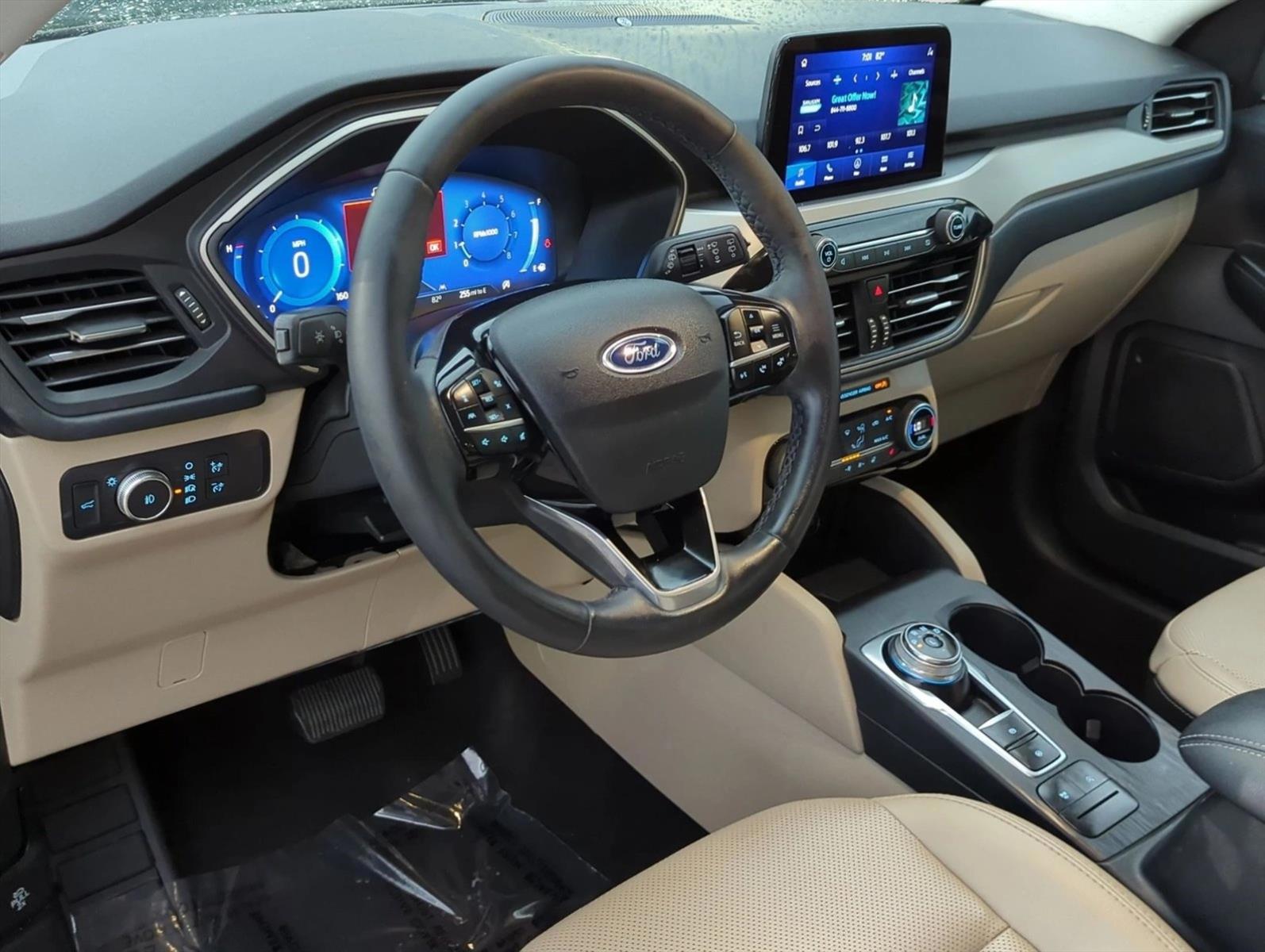 Thumbnail: 2021 Ford Escape - 4