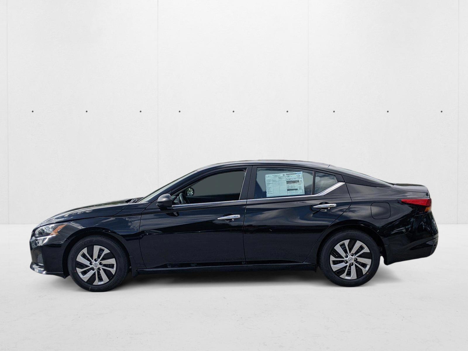 Thumbnail: 2025 Nissan Altima - 2