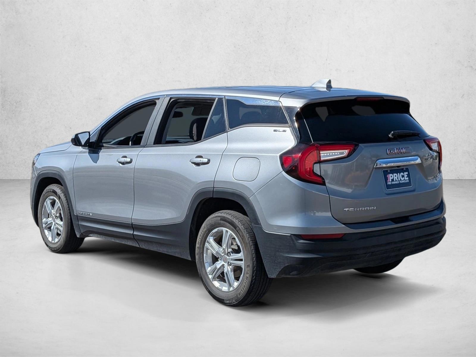 2024 GMC Terrain SLE - Photo 7