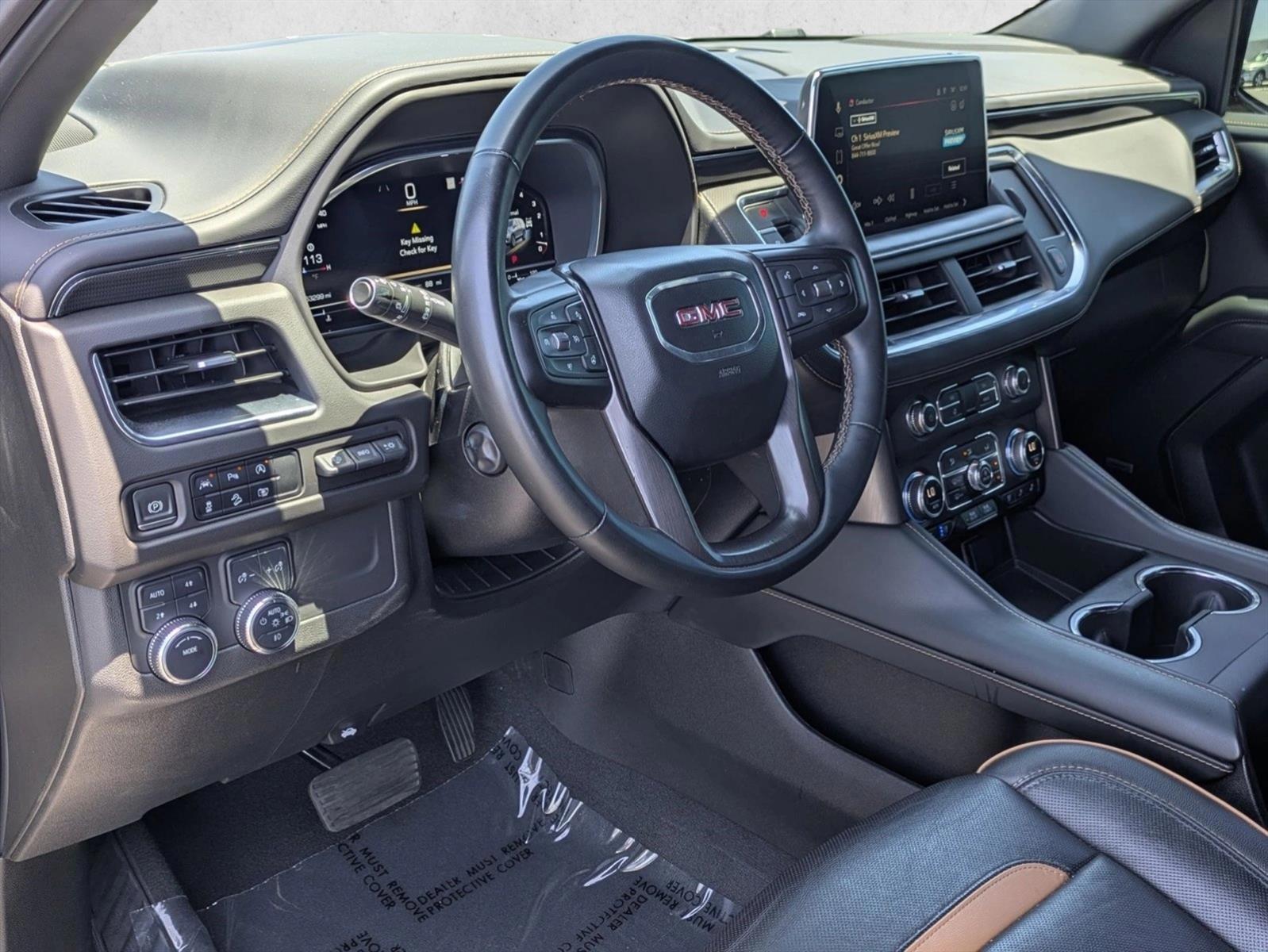 Thumbnail: 2023 GMC Yukon XL - 3