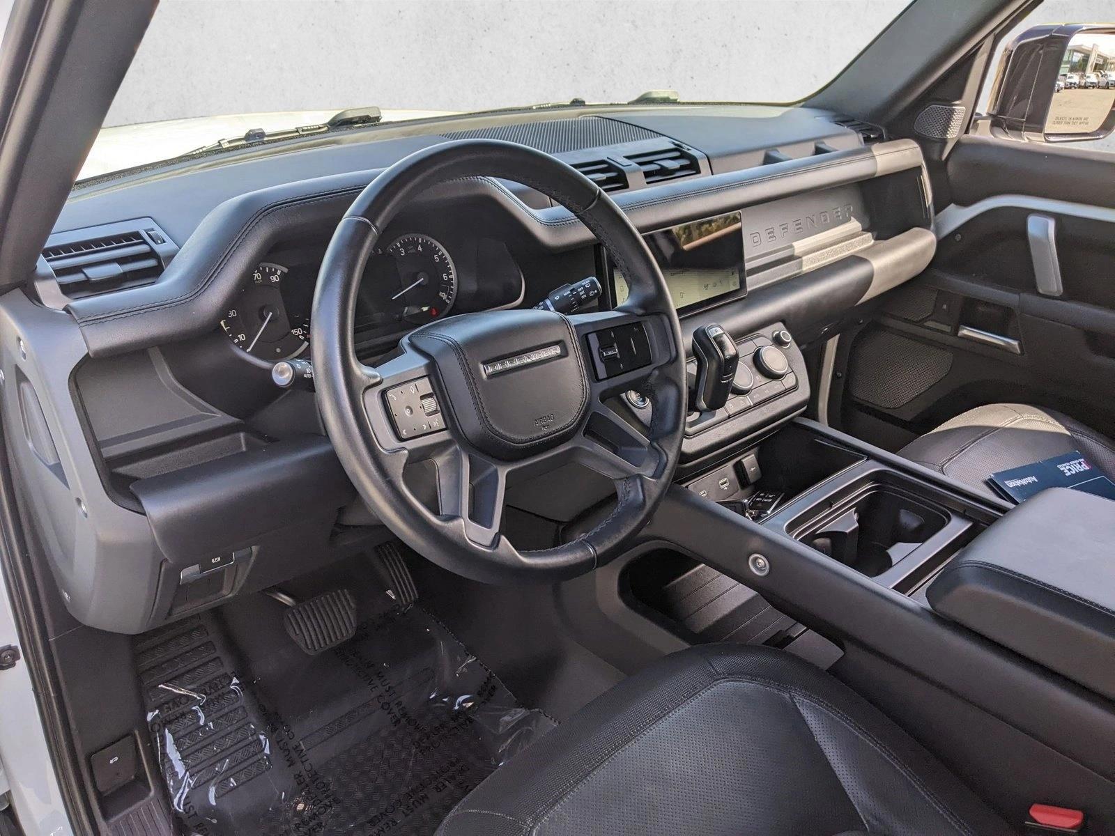 Thumbnail: 2023 Land Rover Defender - 3