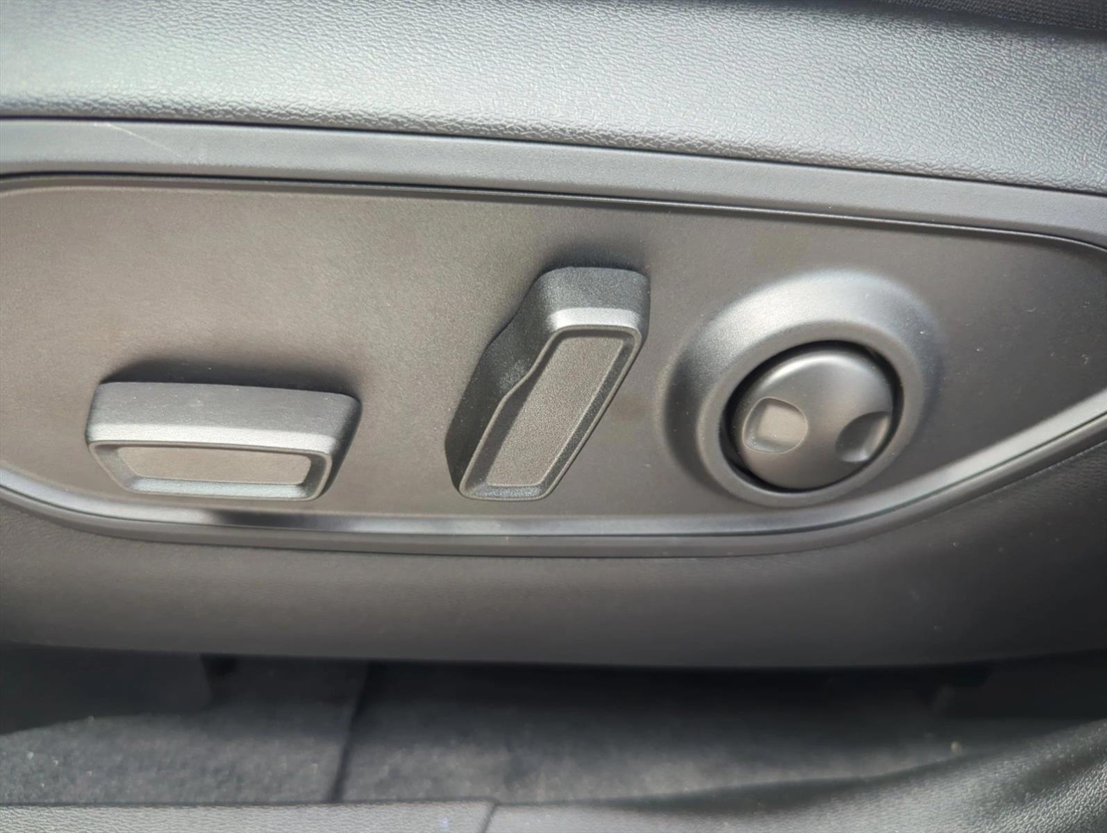 Thumbnail: 2026 Jeep Cherokee - 4