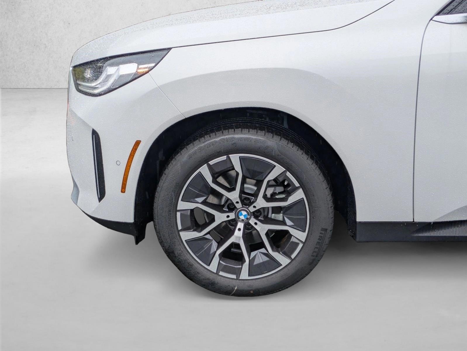 2026 BMW X3 30 - Photo 10