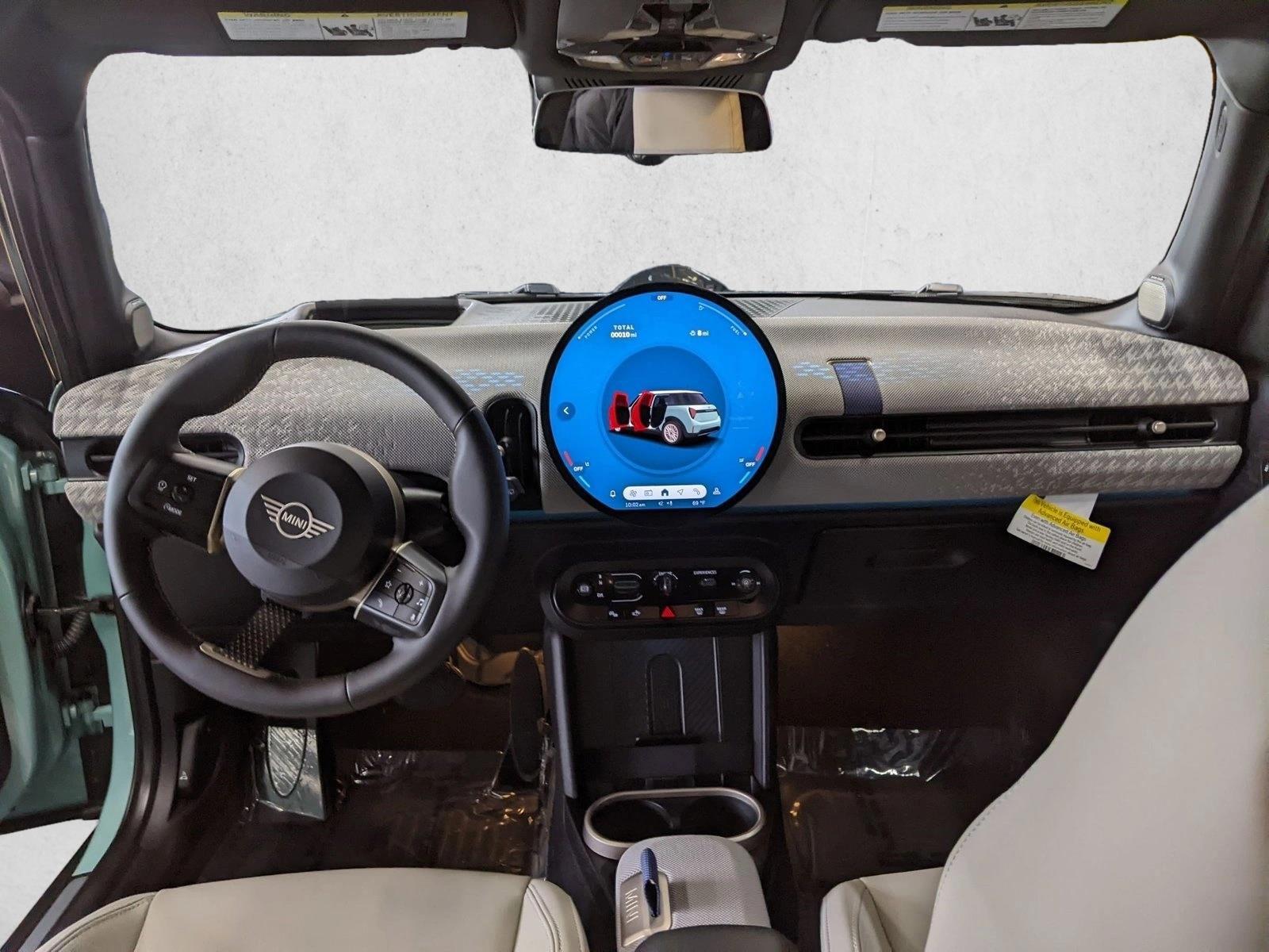 Thumbnail: 2026 MINI Cooper Hardtop - 3