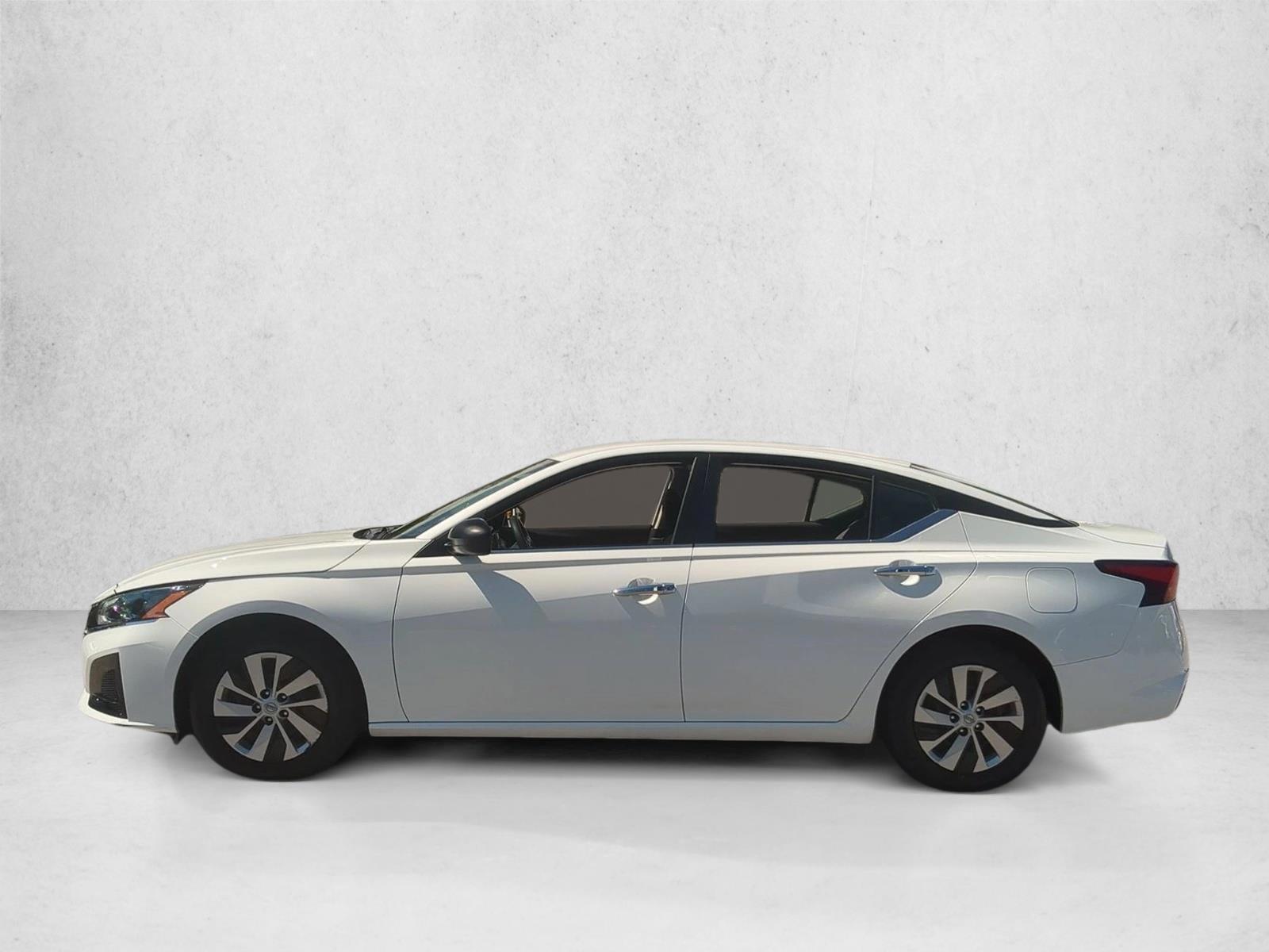 Thumbnail: 2024 Nissan Altima - 2