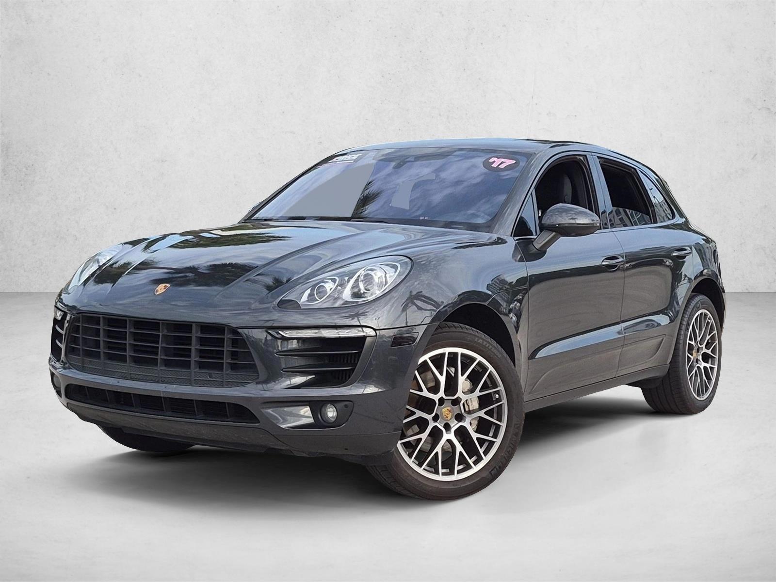Thumbnail: 2017 Porsche Macan - 1