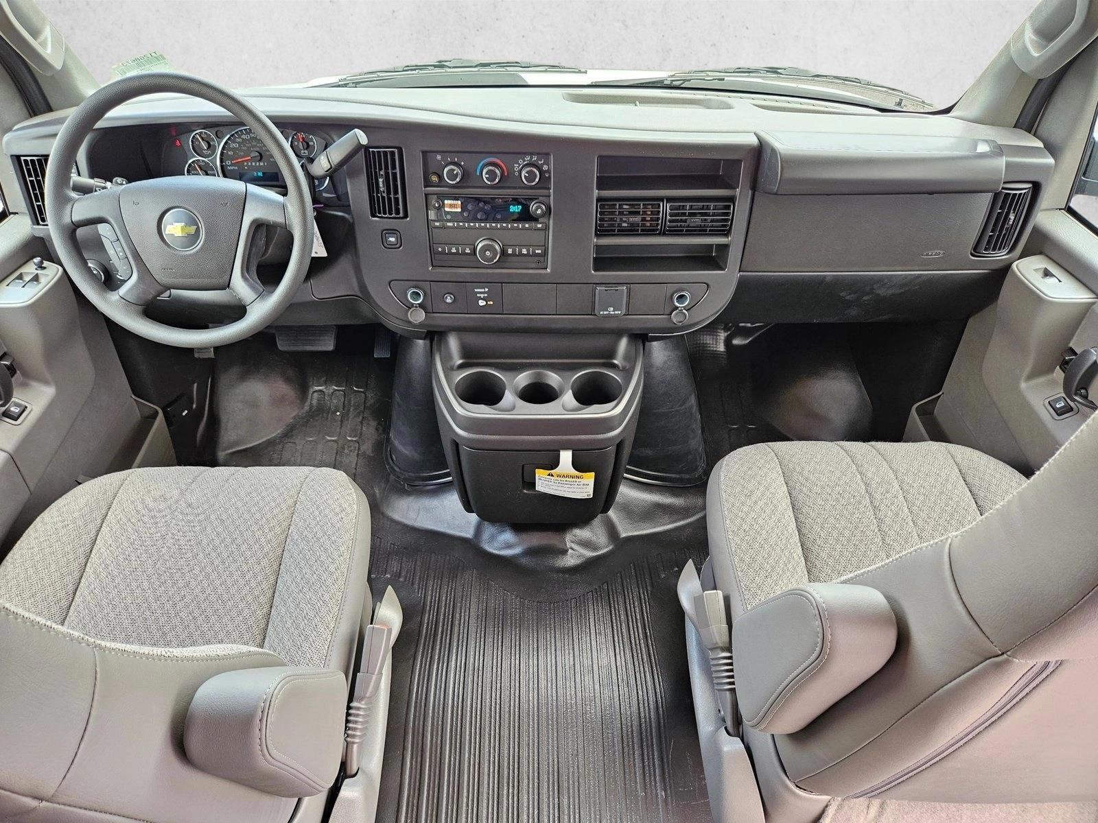 Thumbnail: 2026 Chevrolet Express - 4