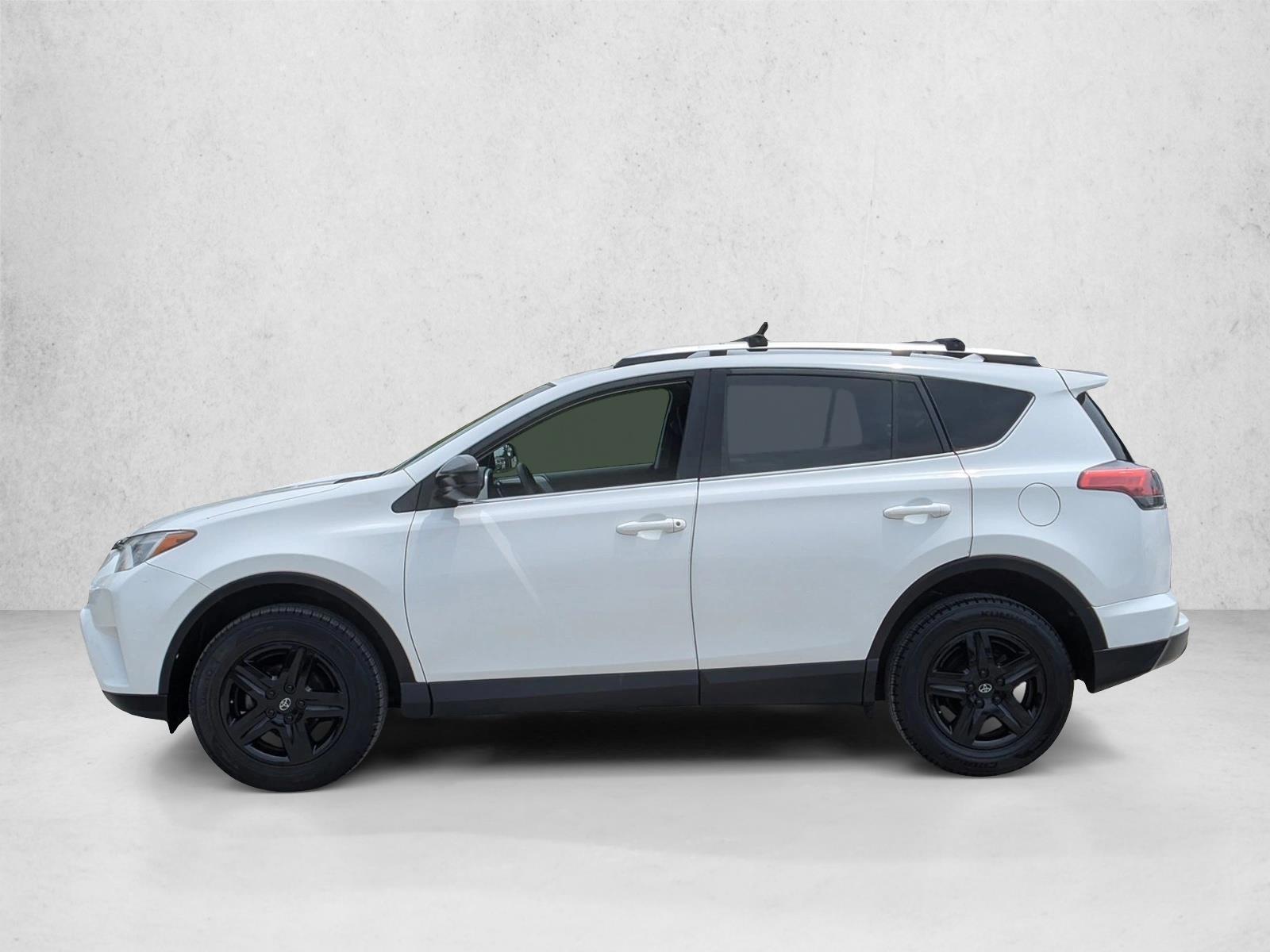 Thumbnail: 2016 Toyota RAV4 - 2