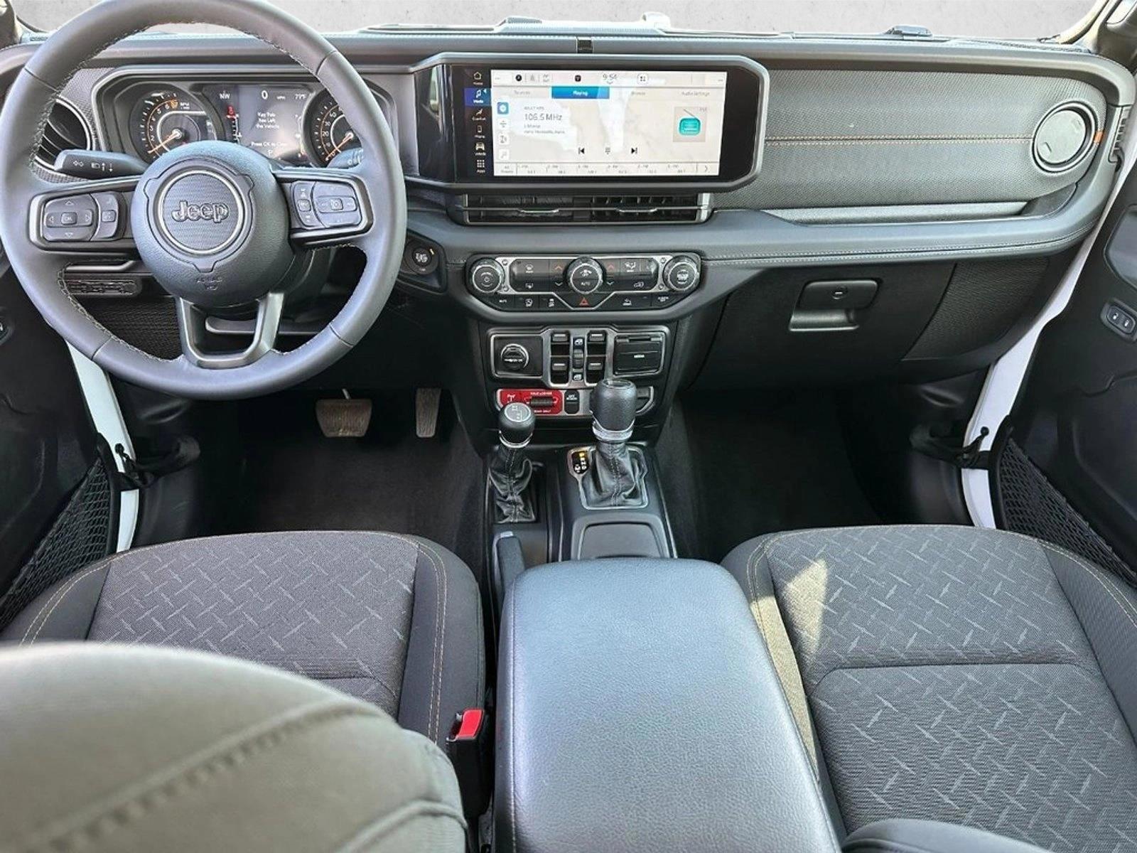 Thumbnail: 2026 Jeep Gladiator - 3