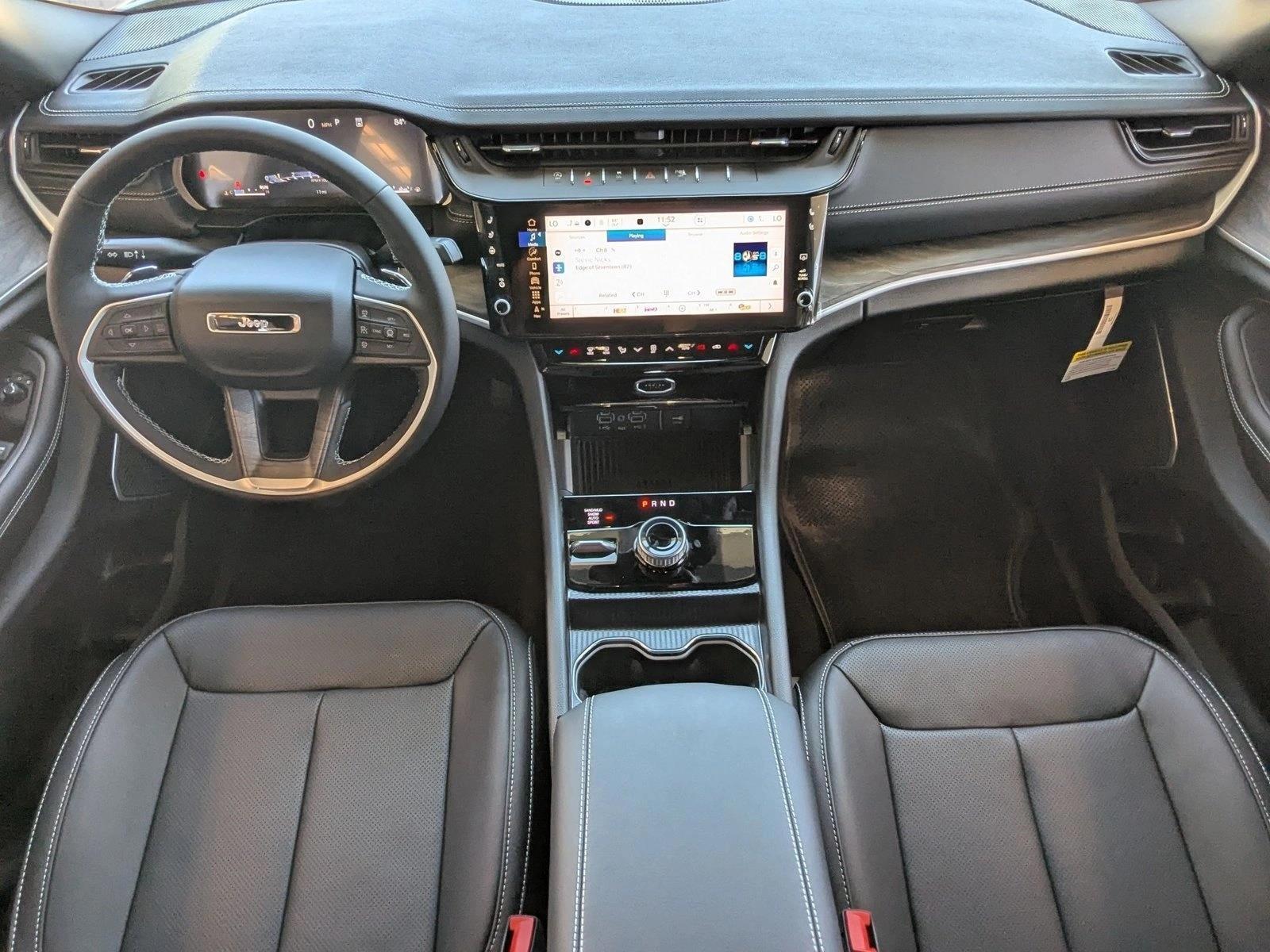 Thumbnail: 2026 Jeep Grand Cherokee L - 4