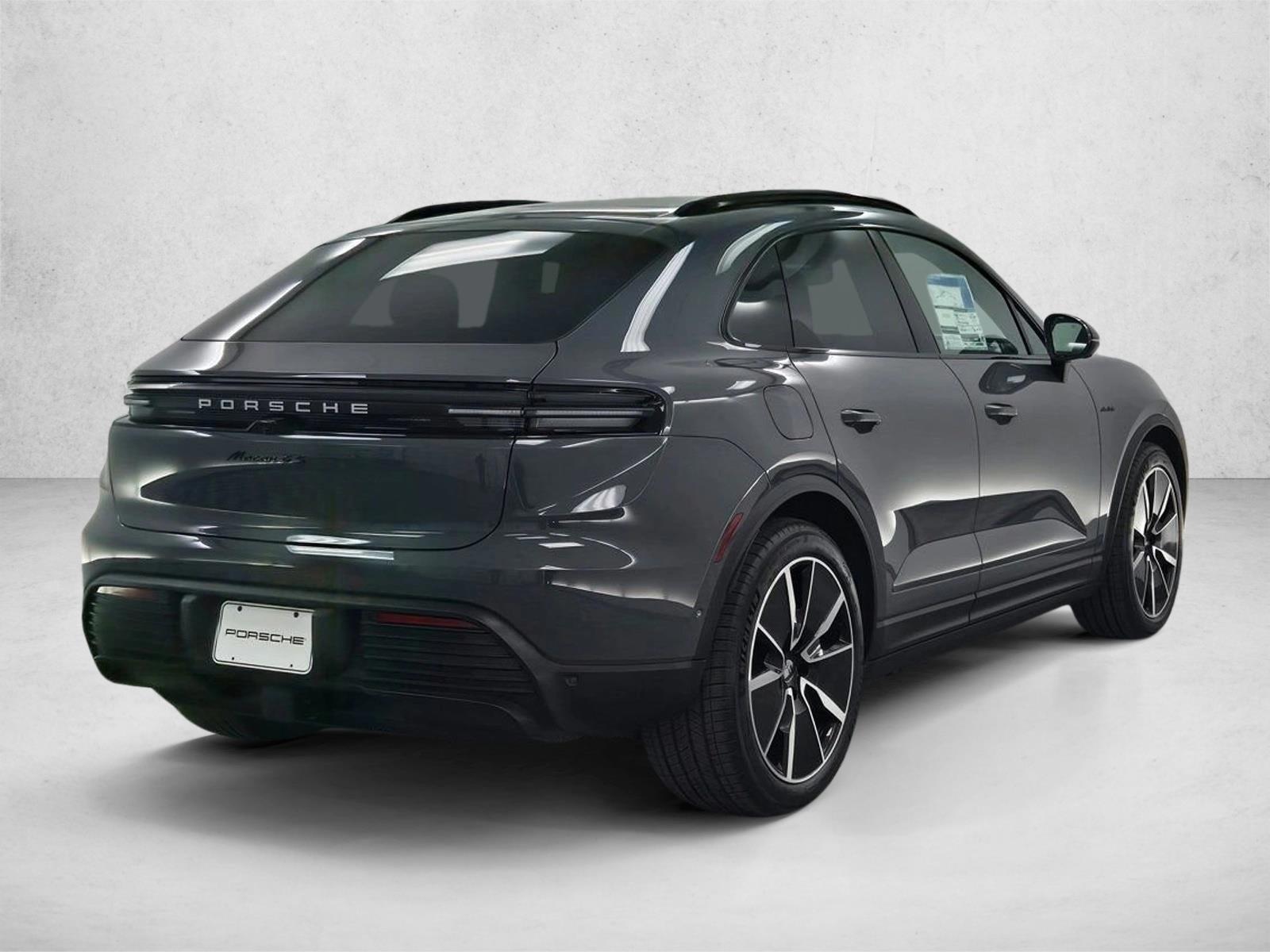 2025 Porsche Macan S - Photo 9