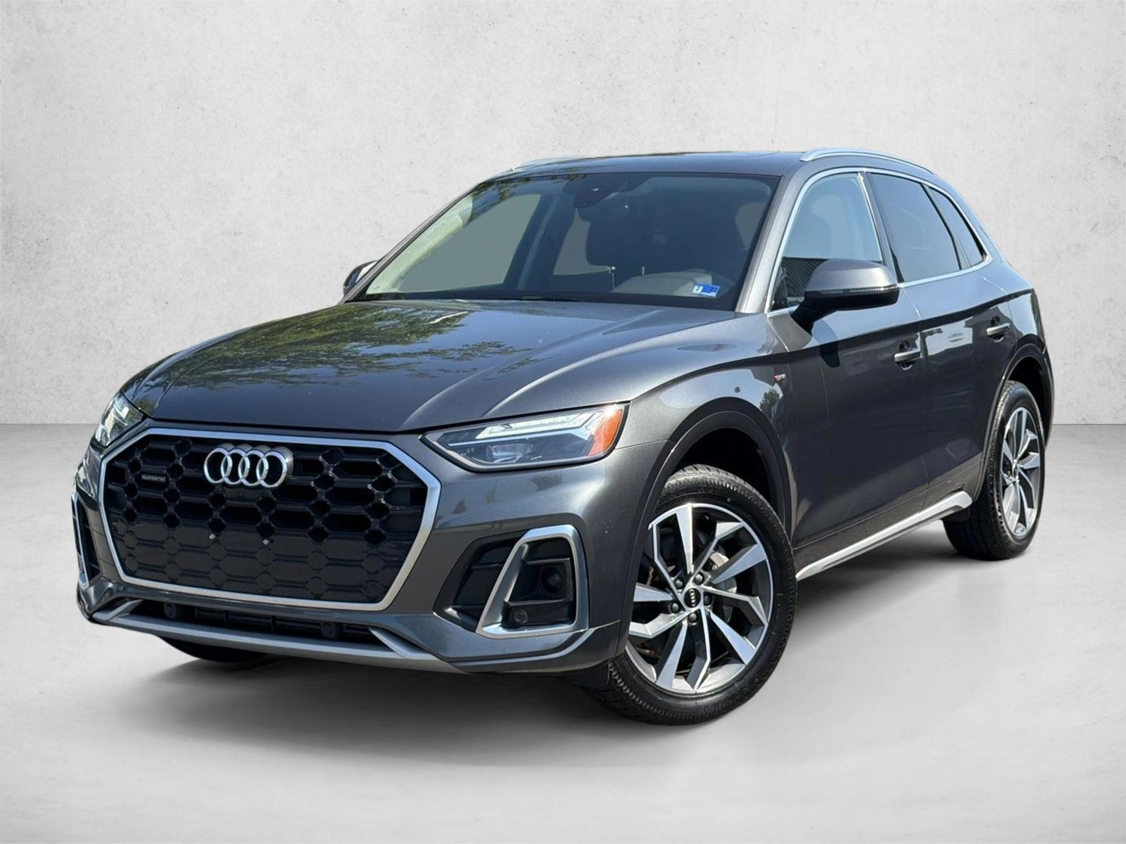 Thumbnail: 2023 Audi Q5 - 1