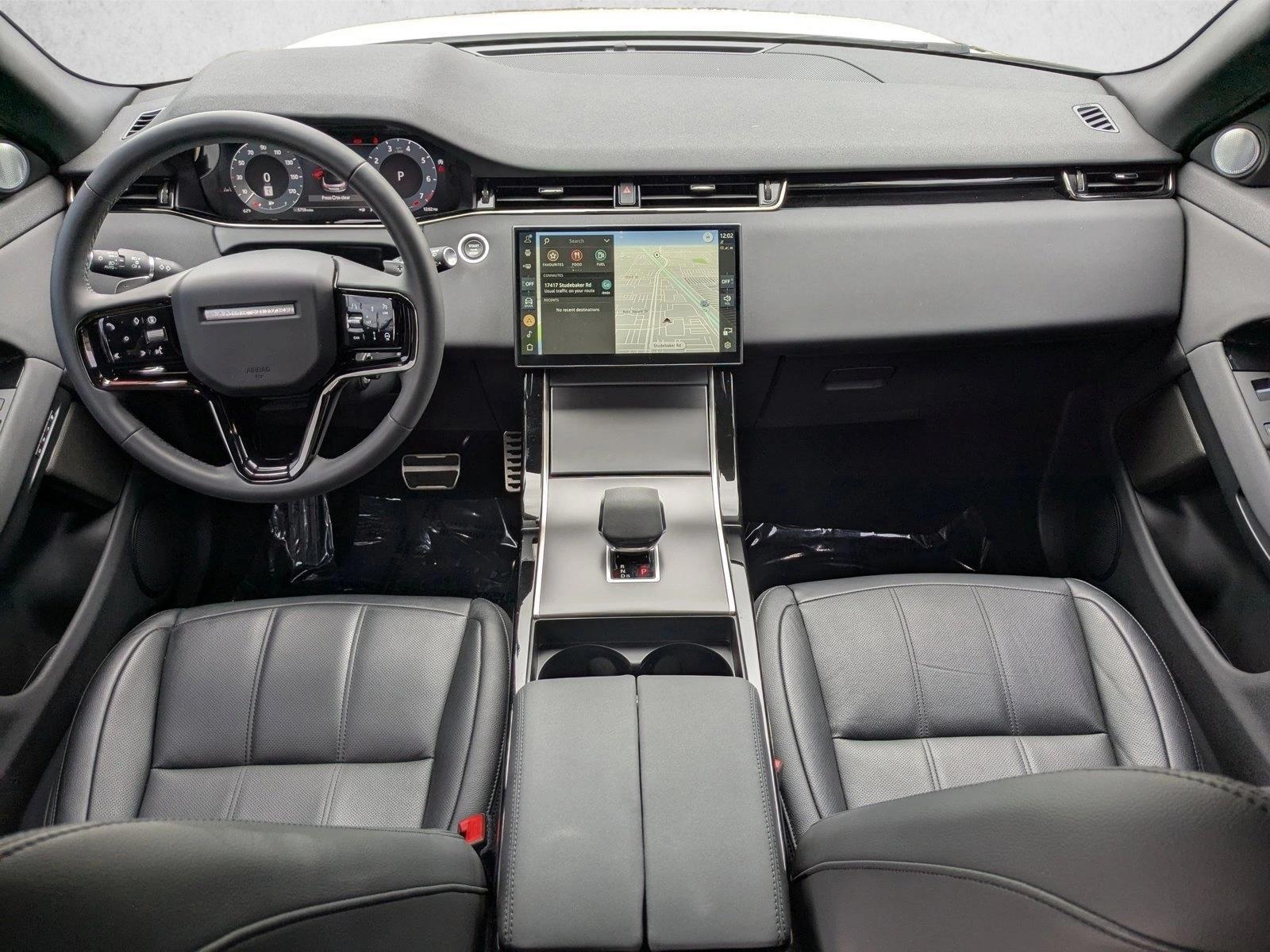 Thumbnail: 2024 Land Rover Range Rover Evoque - 3
