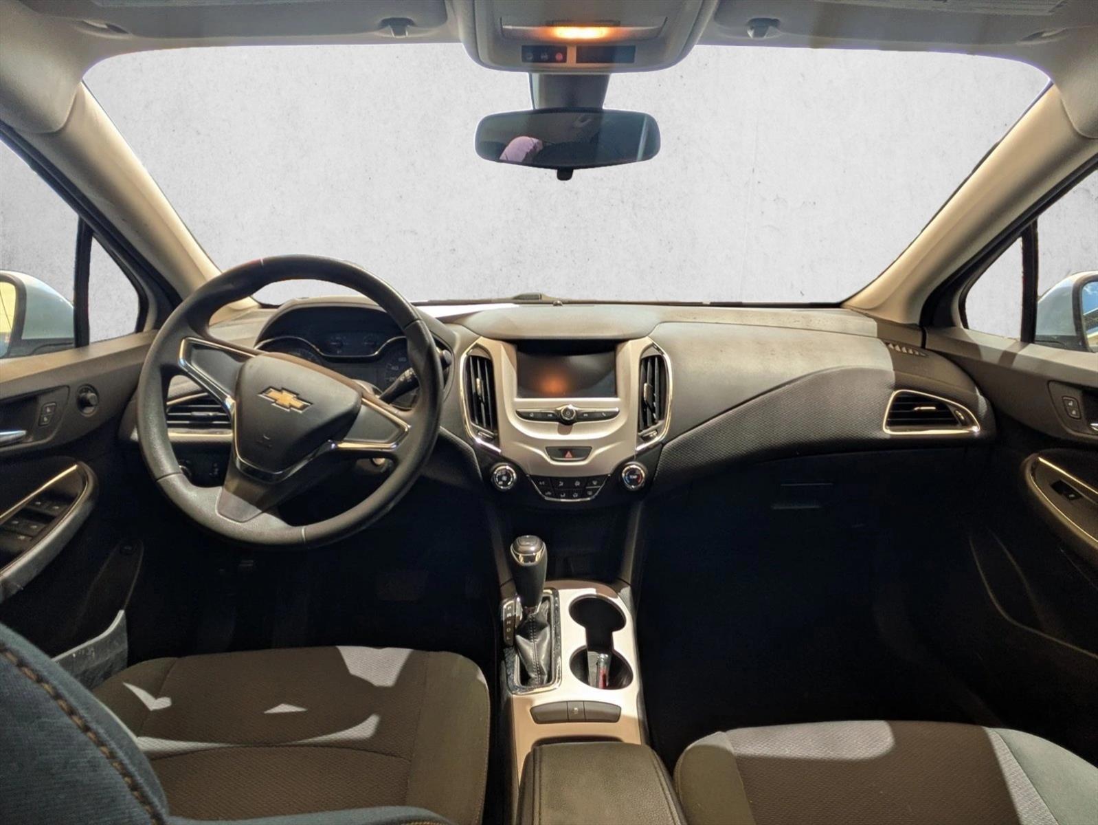 Thumbnail: 2017 Chevrolet Cruze - 2