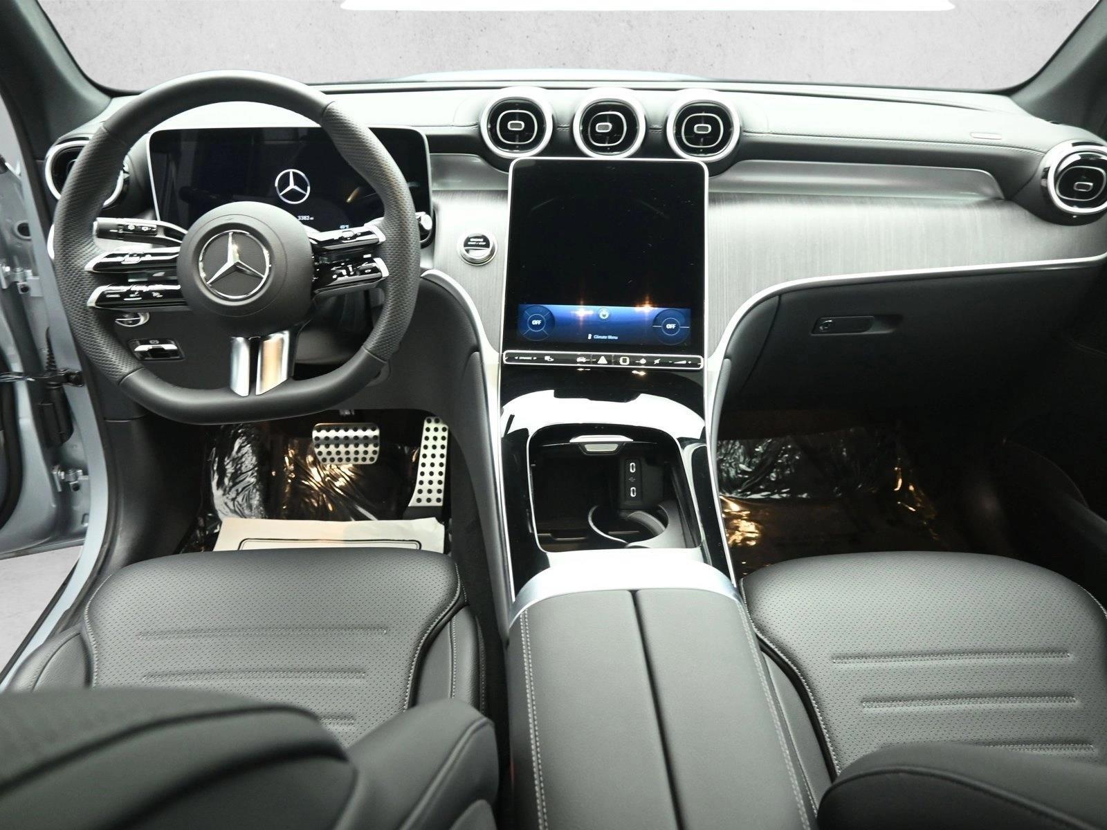 Thumbnail: 2026 Mercedes-Benz GLC - 4