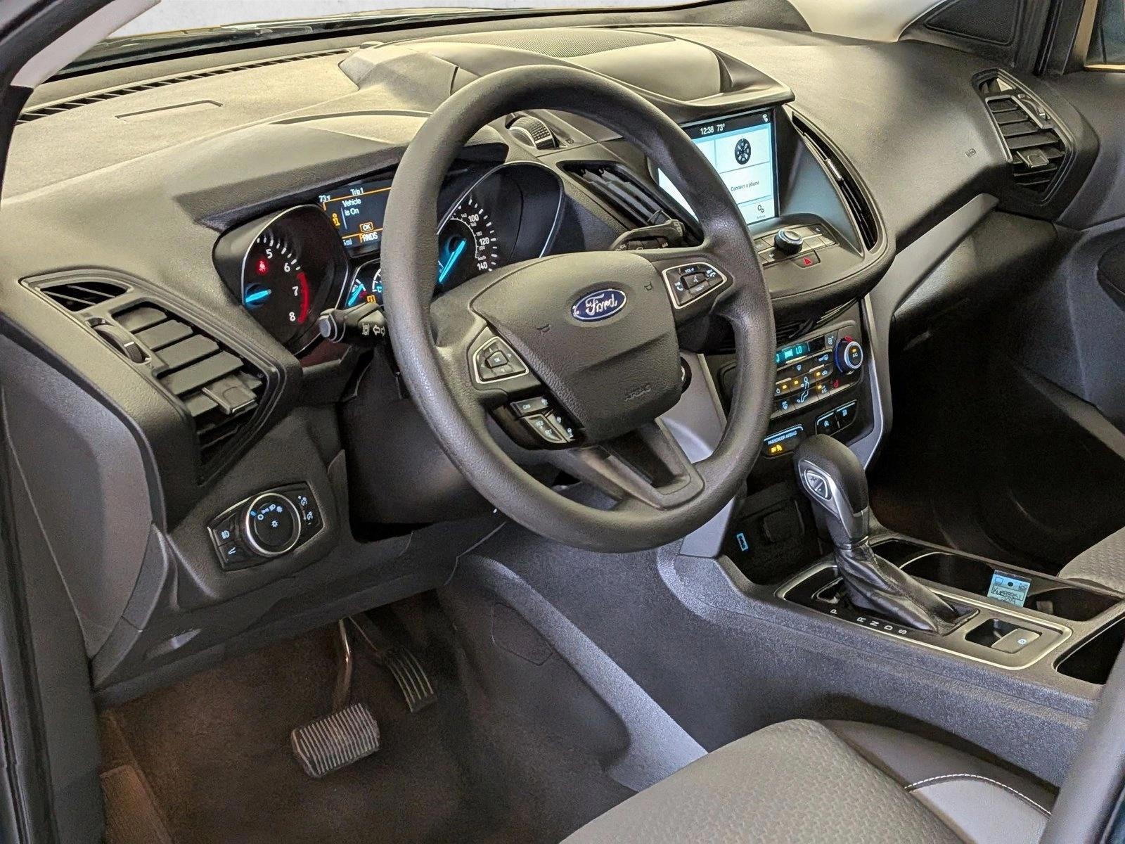 Thumbnail: 2019 Ford Escape - 3
