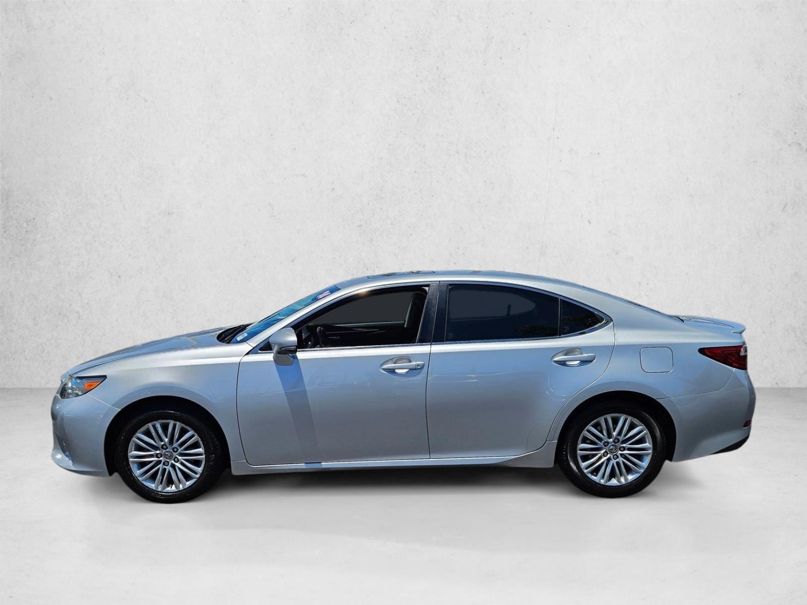 Thumbnail: 2014 Lexus ES - 2