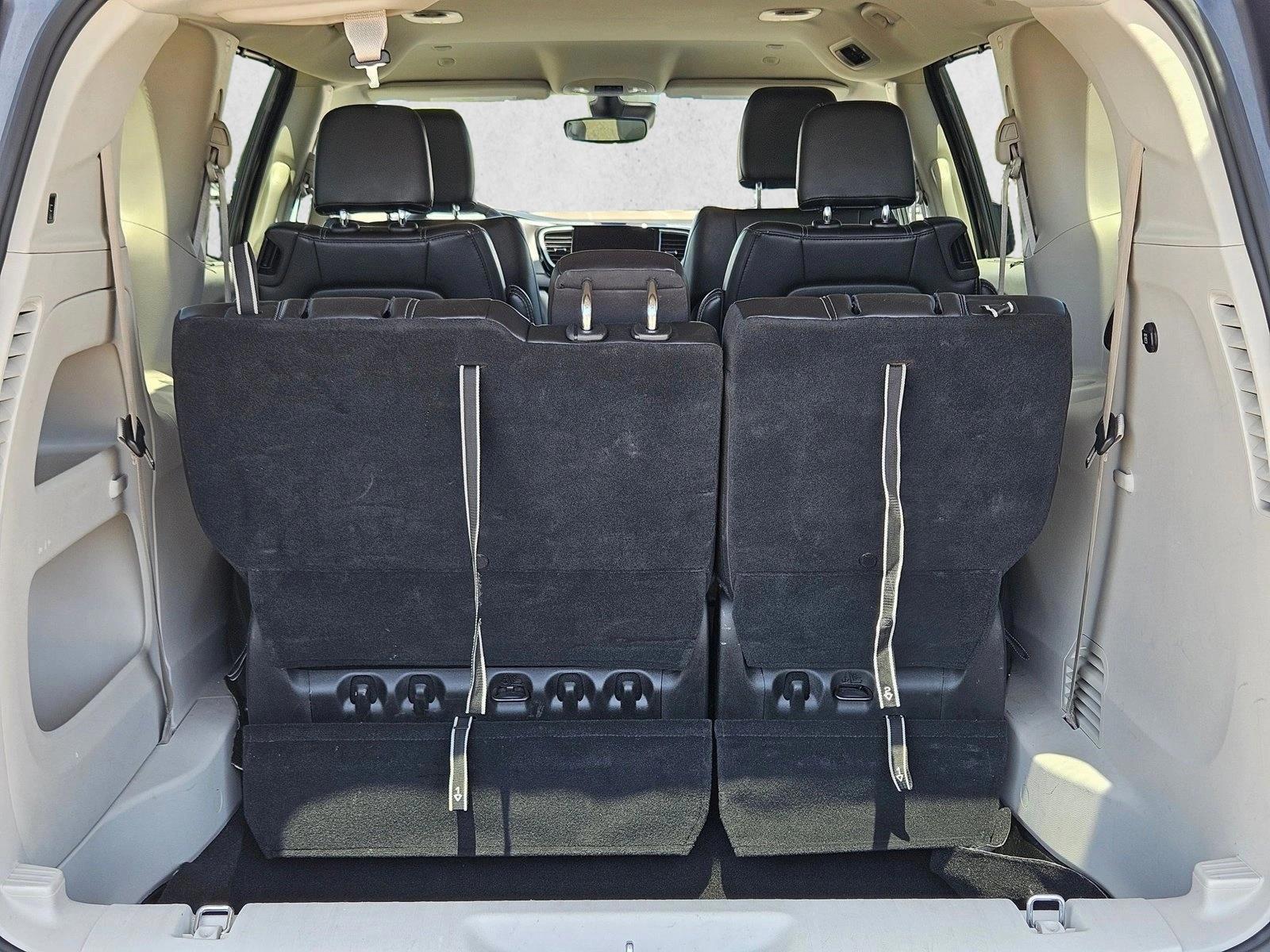 2023 Chrysler Pacifica Touring L - Photo 6