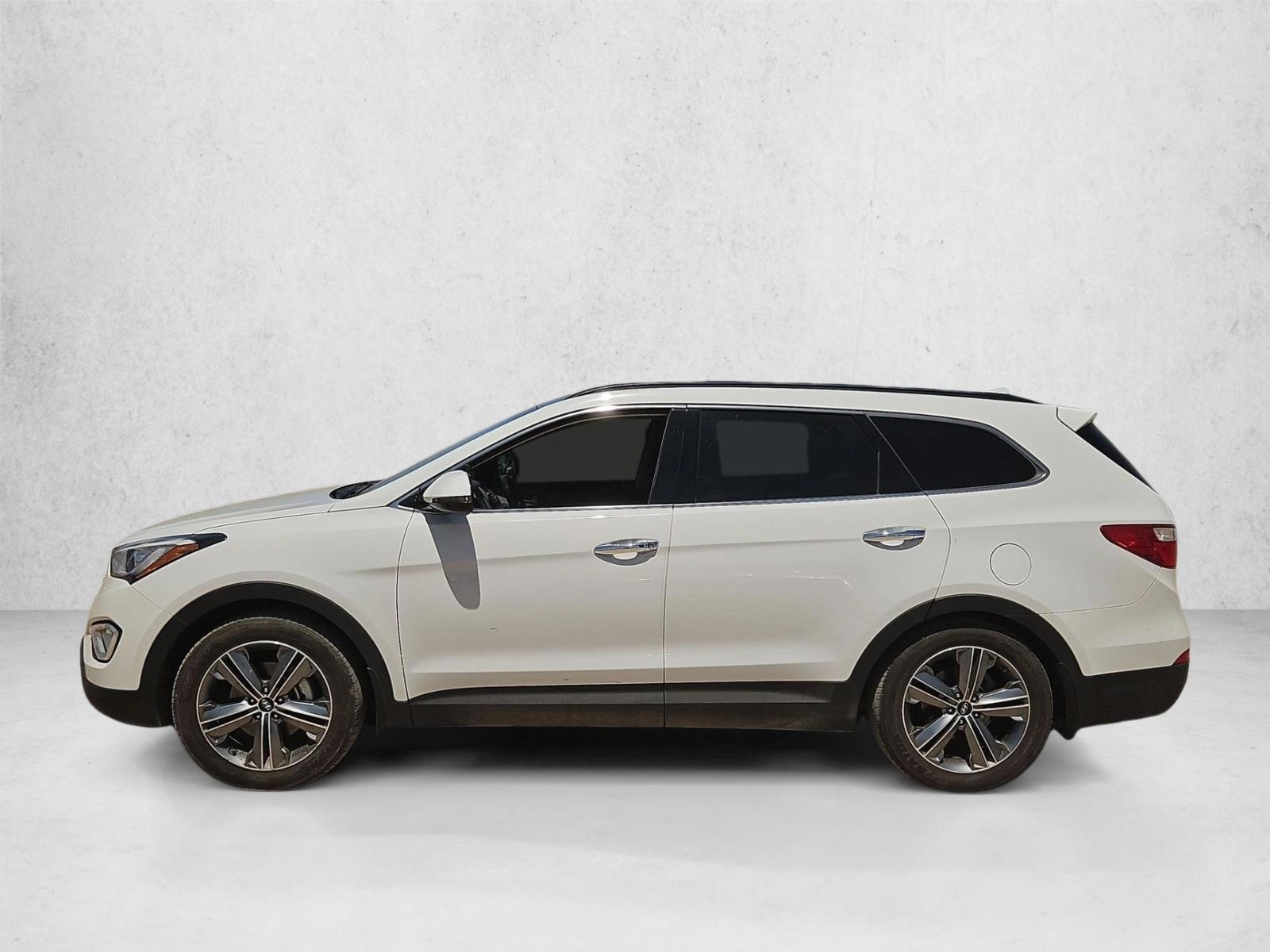 Thumbnail: 2016 Hyundai Santa Fe - 2