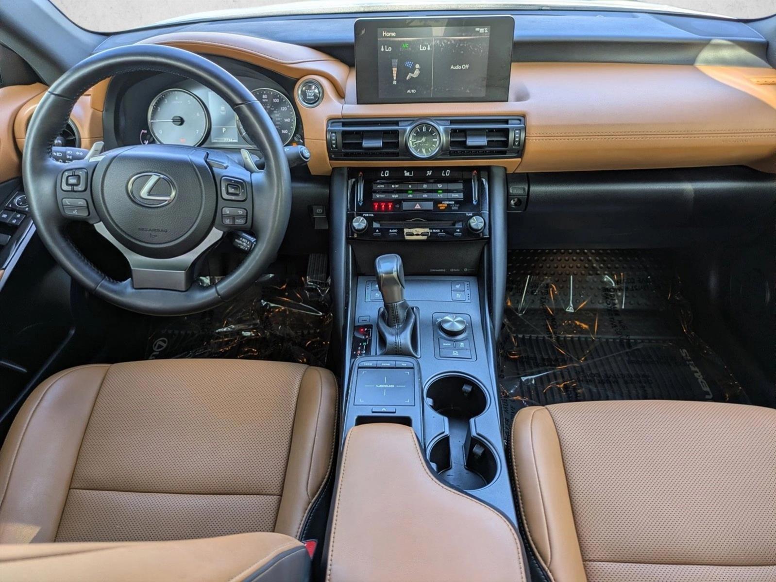 Thumbnail: 2024 Lexus IS - 3