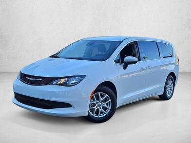 2023 Chrysler Voyager