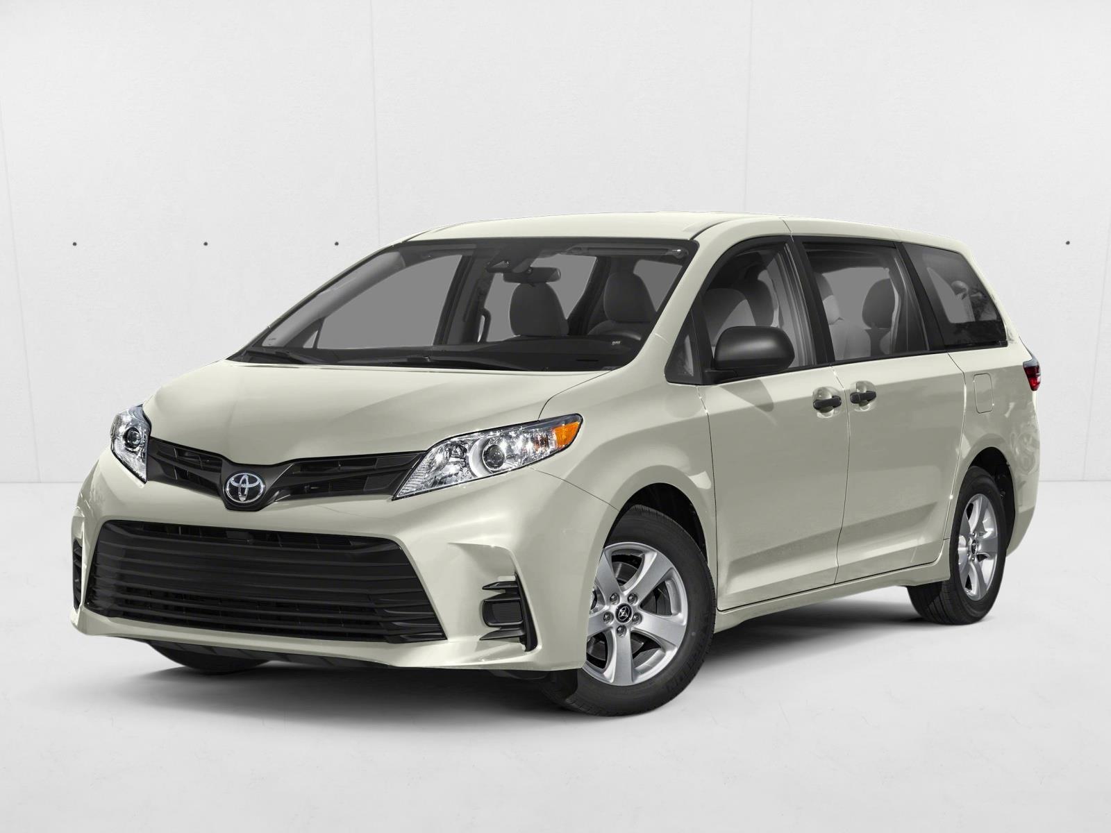 2019 Toyota Sienna XLE V6 7-Passenger Access Seat's photo