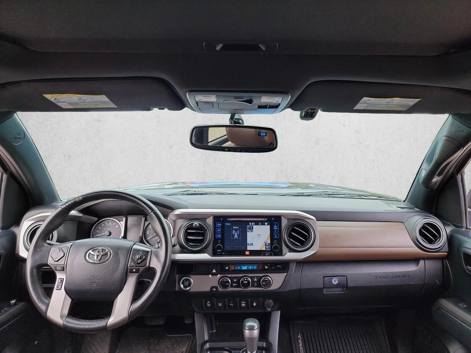 Thumbnail: 2016 Toyota Tacoma - 4