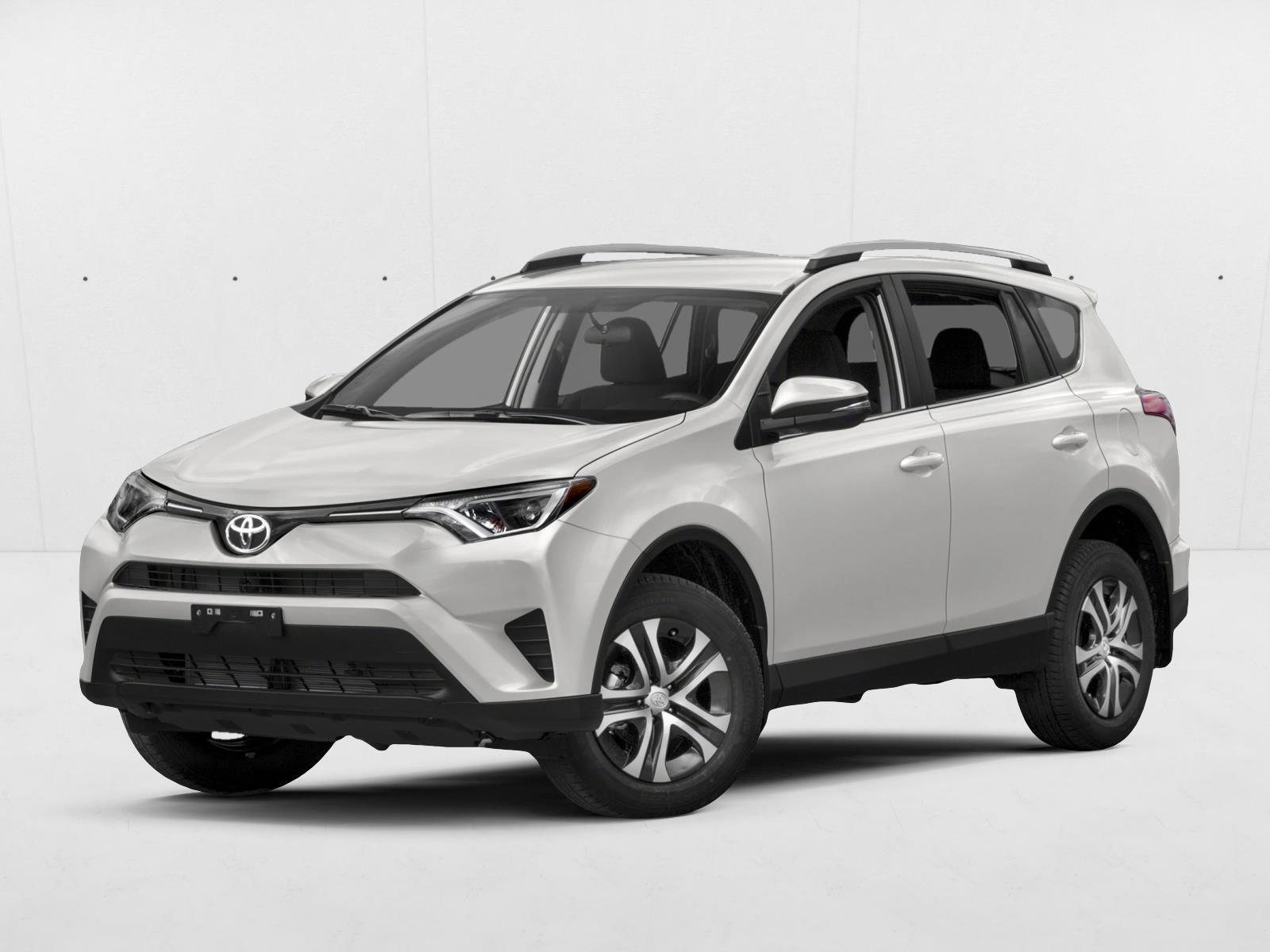 2017 Toyota RAV4 LE's photo