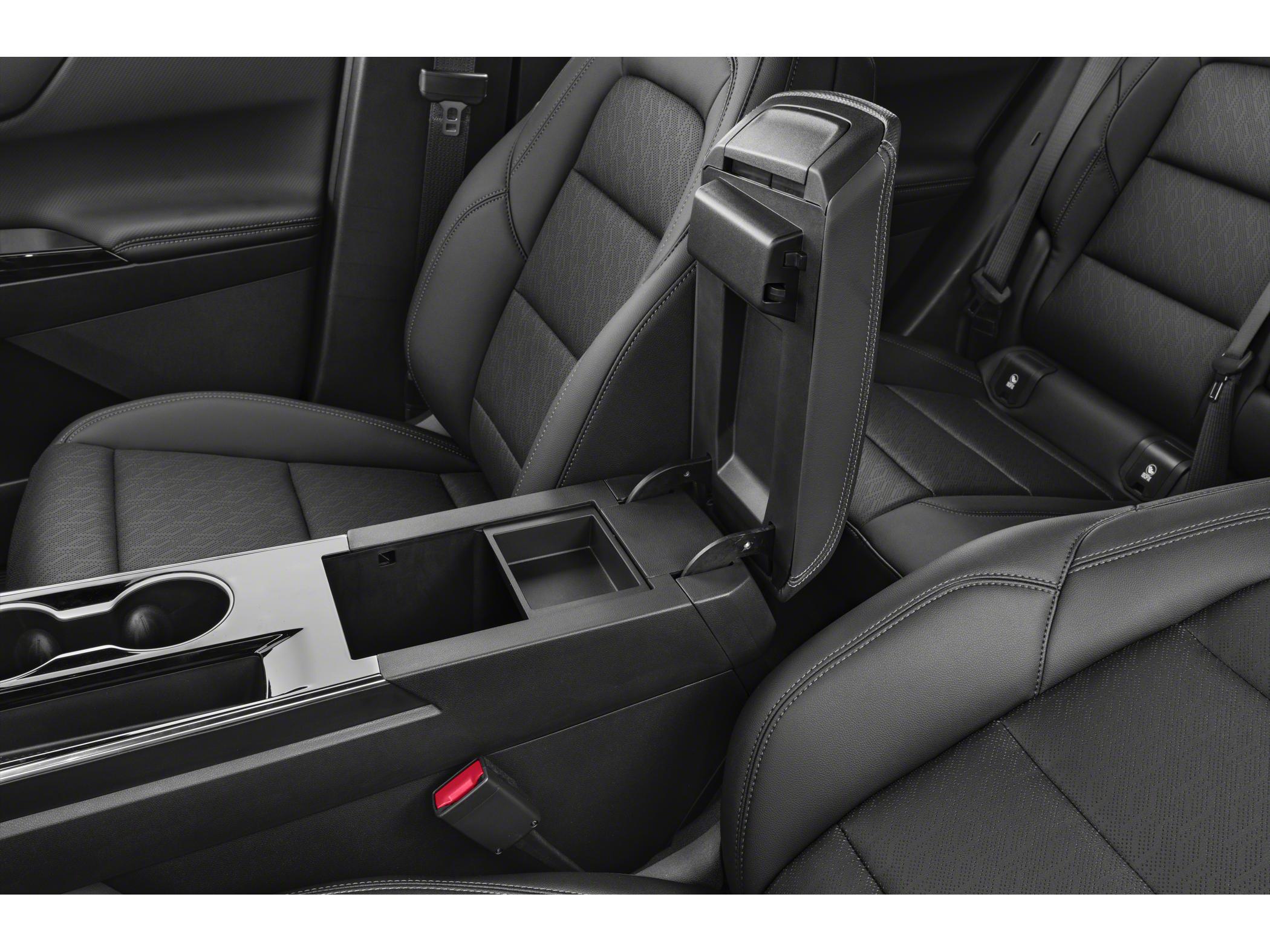 2027 Chevrolet Equinox LT - Photo 10