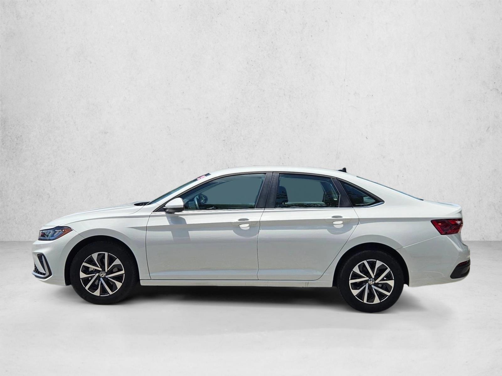 Thumbnail: 2025 Volkswagen Jetta - 2