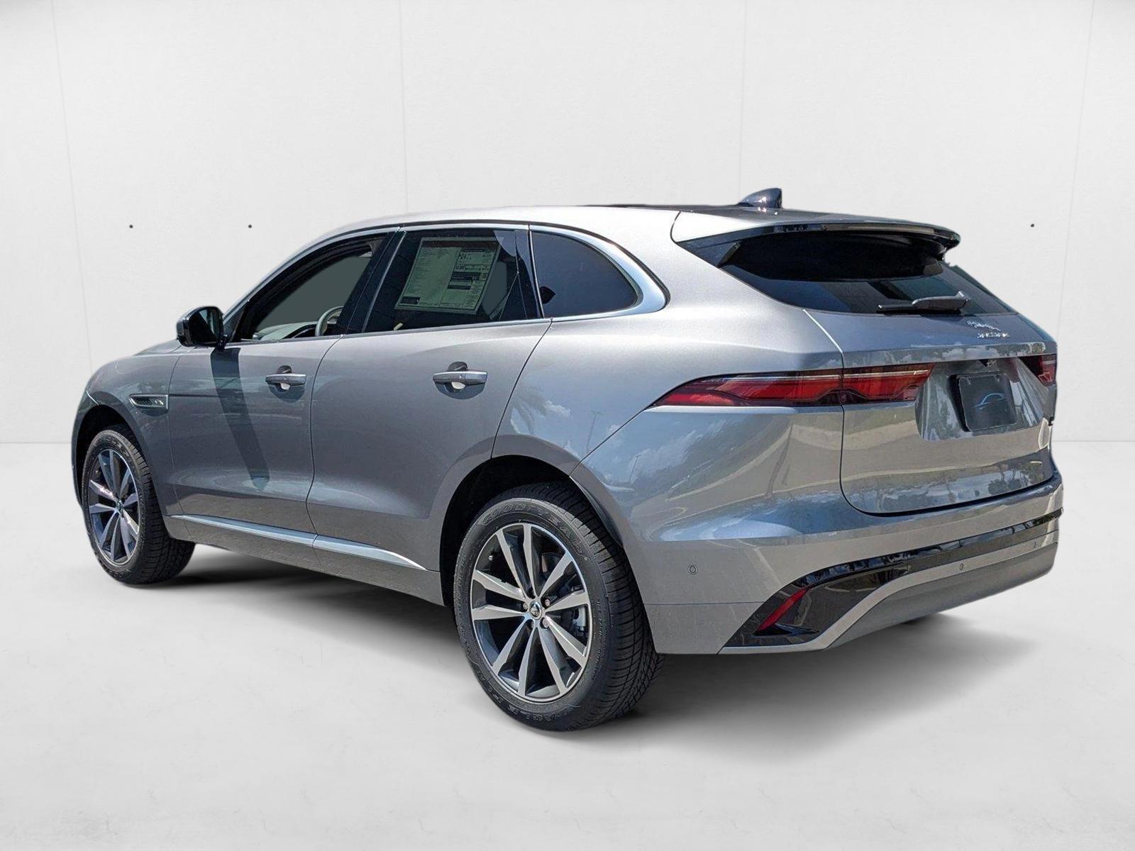 2026 Jaguar F-Pace R-Dynamic S - Photo 9