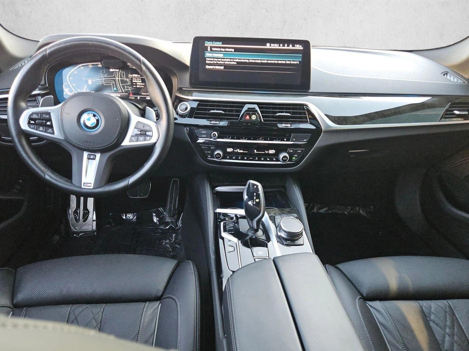 Thumbnail: 2023 BMW 5 Series - 4