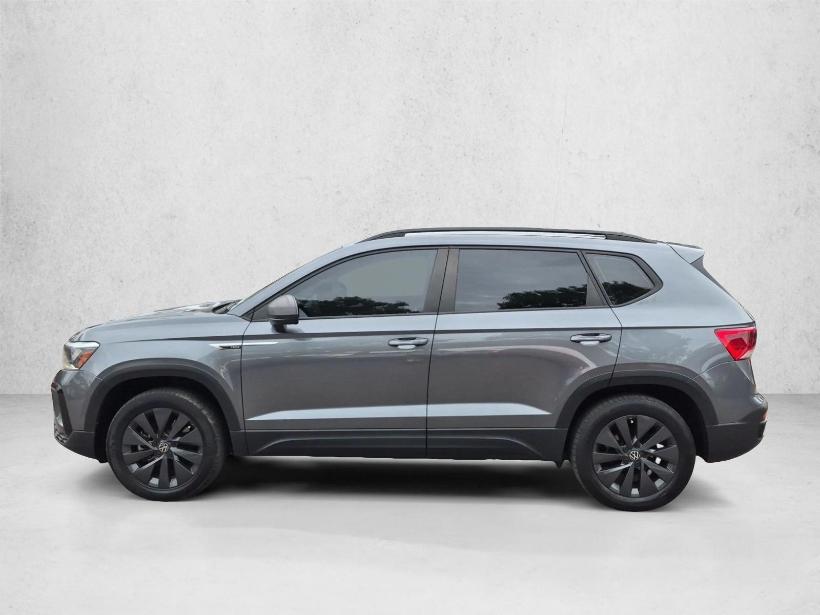 Thumbnail: 2022 Volkswagen Taos - 2