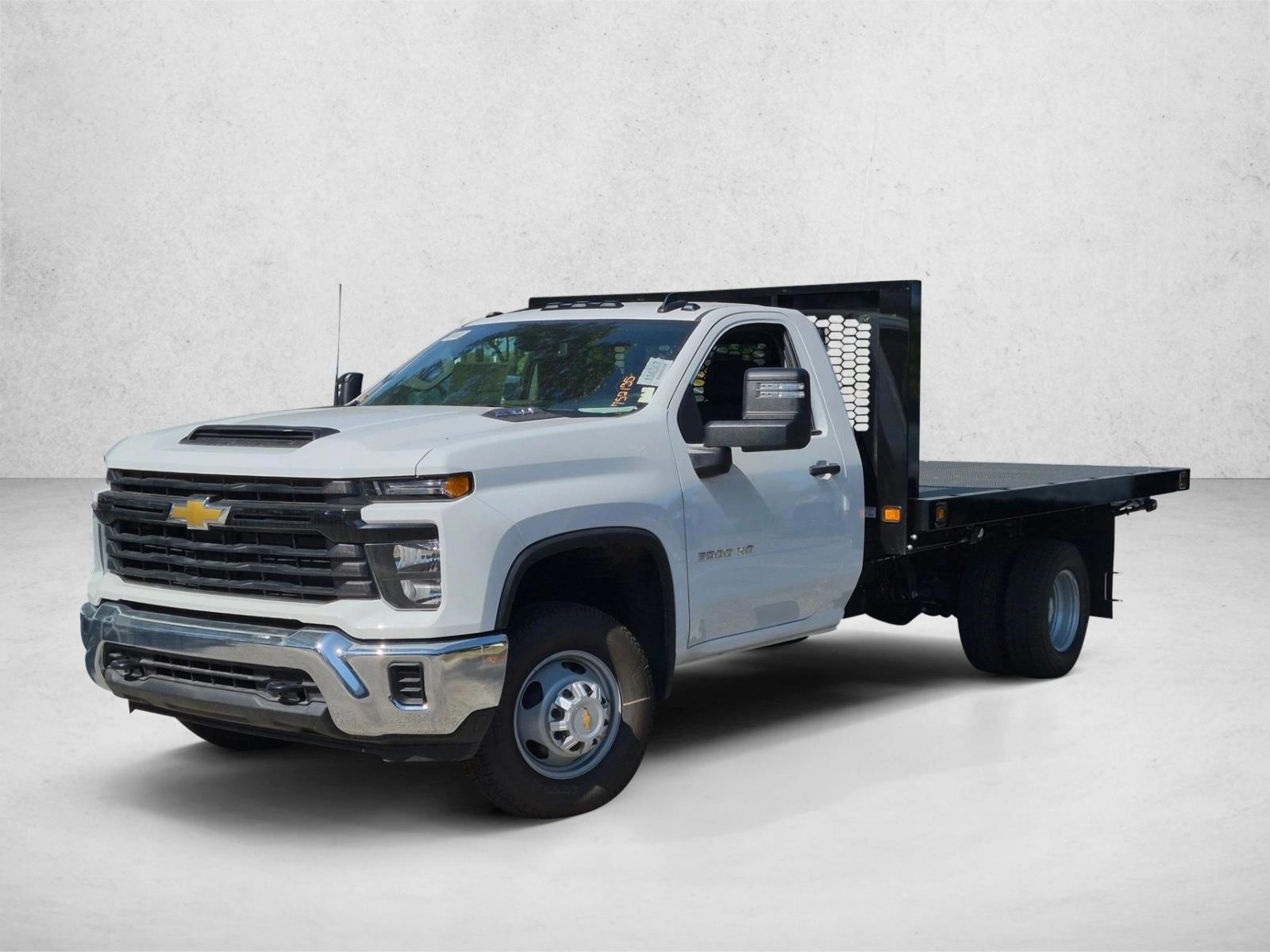 Thumbnail: 2026 Chevrolet Silverado 3500 - 1