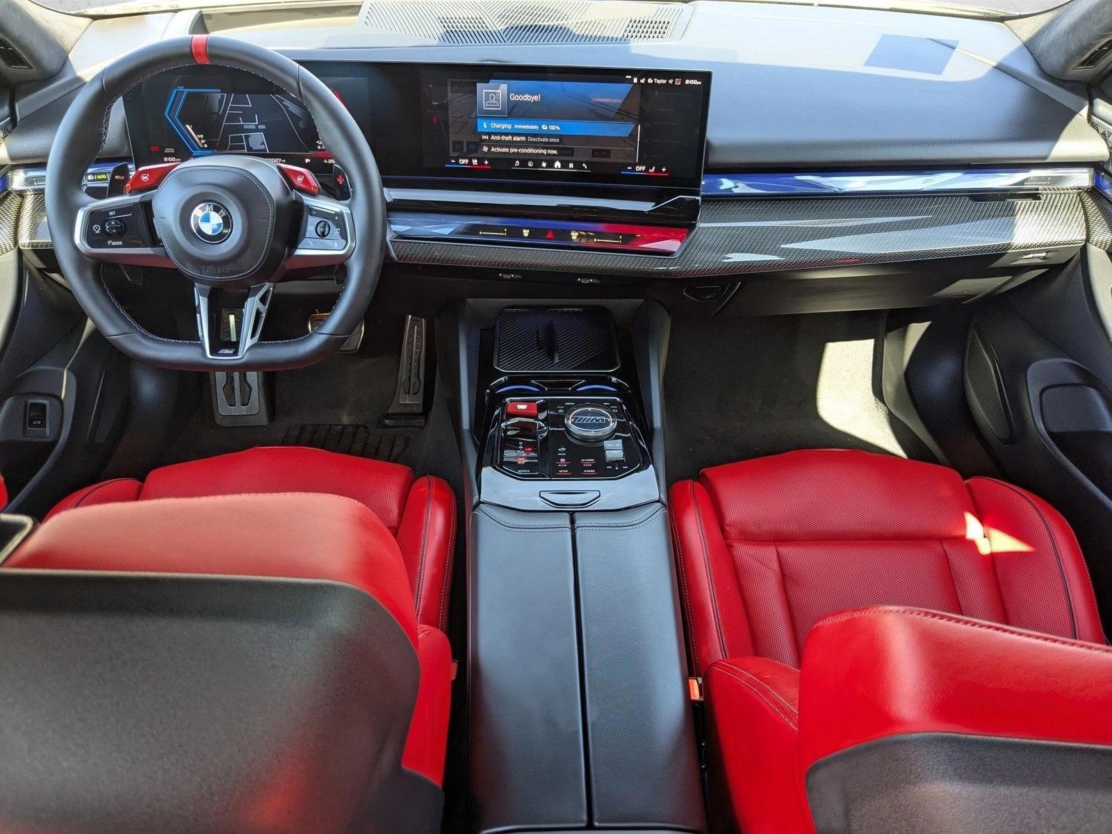 Thumbnail: 2026 BMW M5 - 4