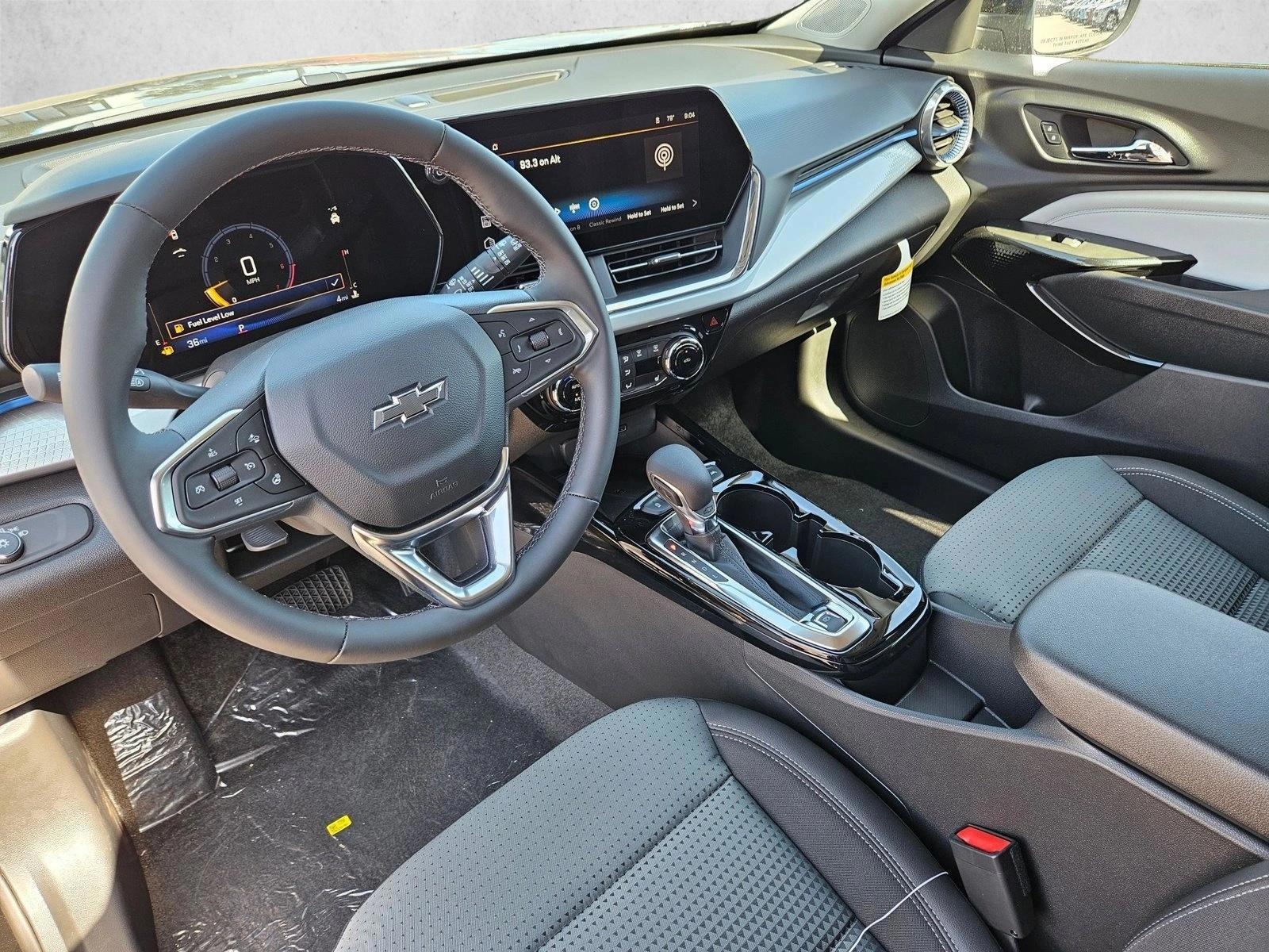 Thumbnail: 2026 Chevrolet Trax - 3
