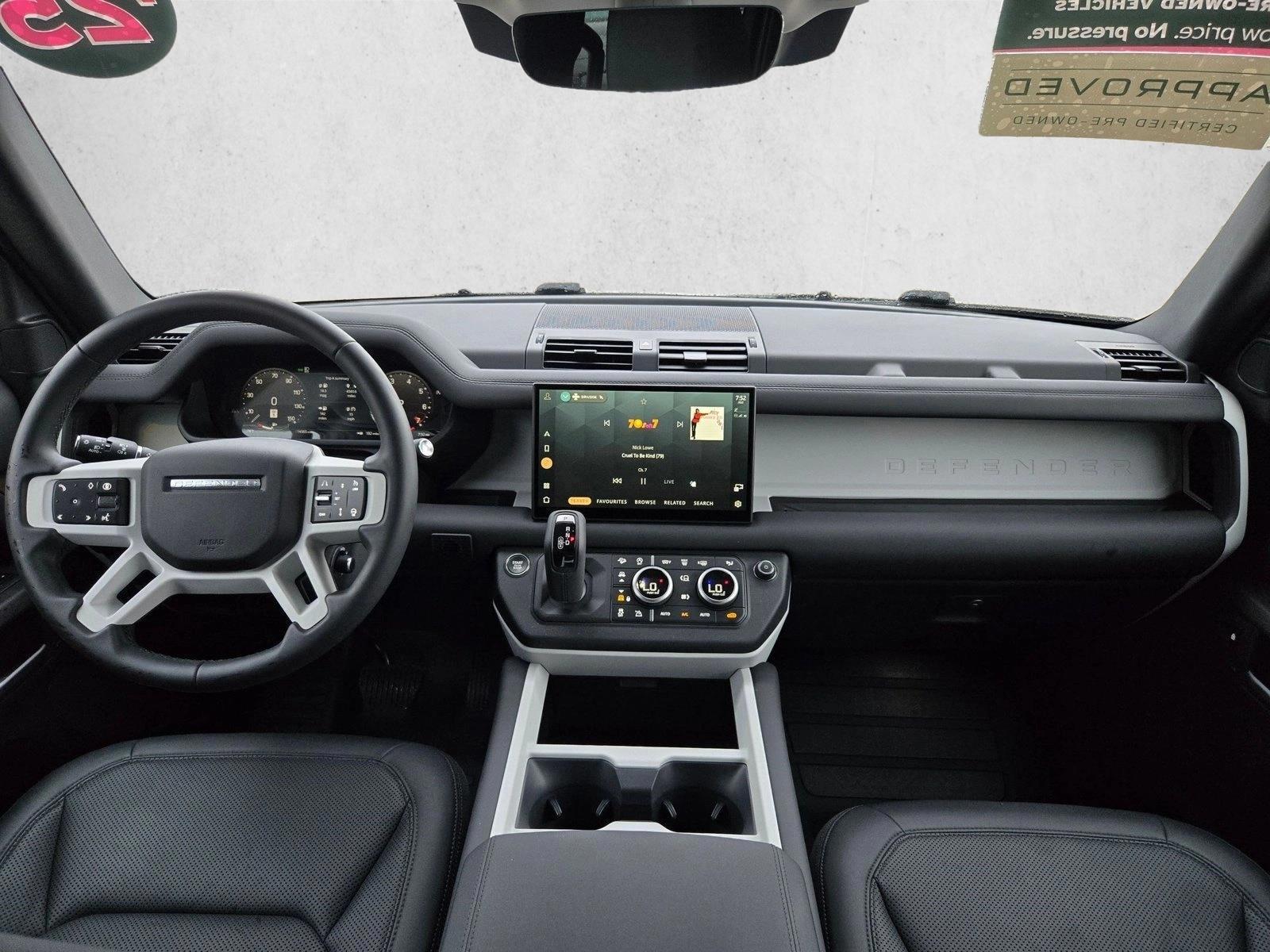 Thumbnail: 2025 Land Rover Defender - 3