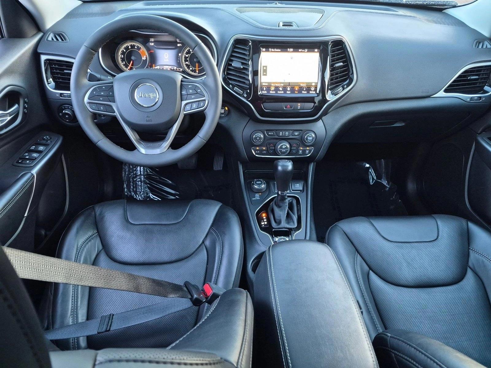Thumbnail: 2022 Jeep Cherokee - 3