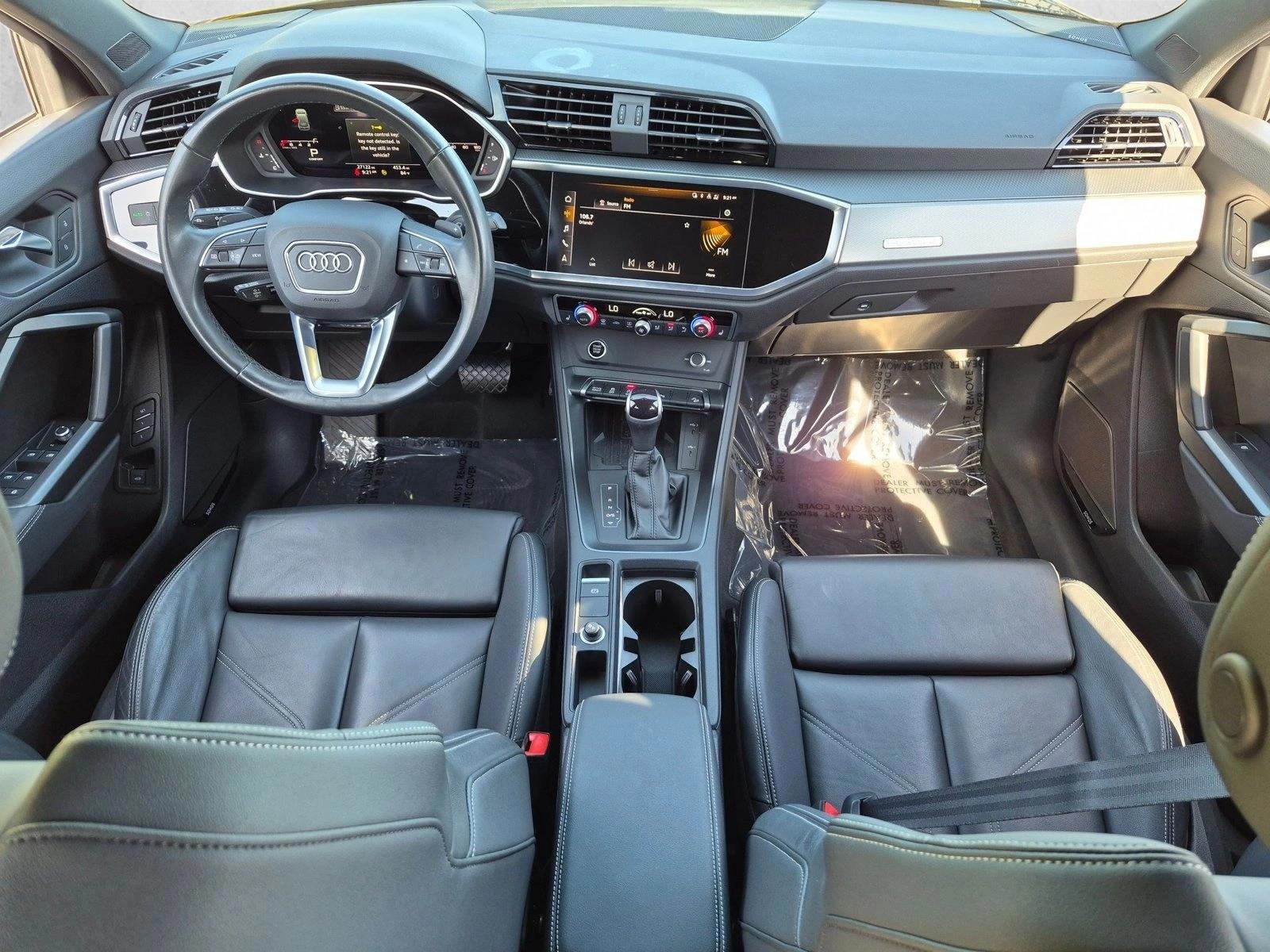 Thumbnail: 2023 Audi Q3 - 4