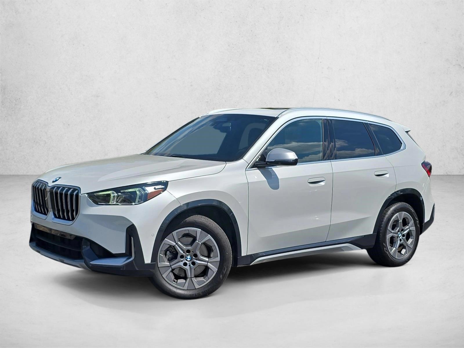 Thumbnail: 2023 BMW X1 - 1