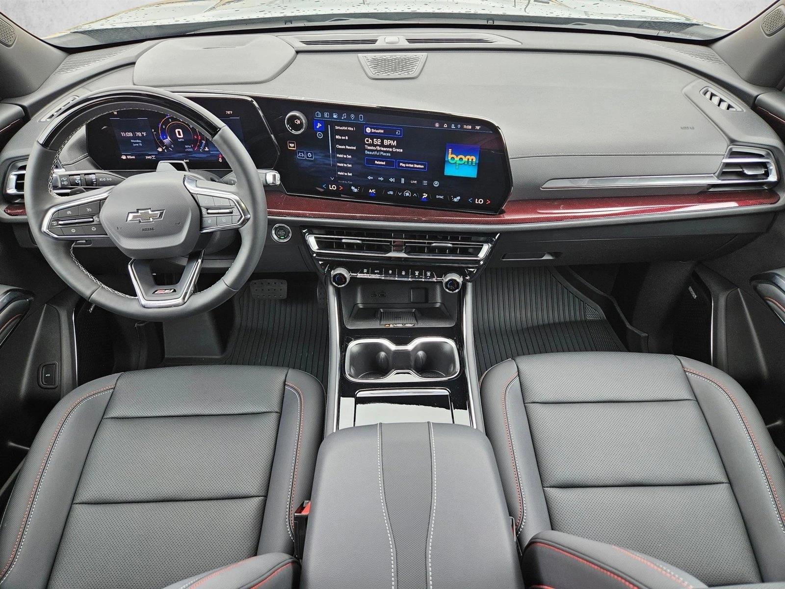Thumbnail: 2026 Chevrolet Traverse - 4