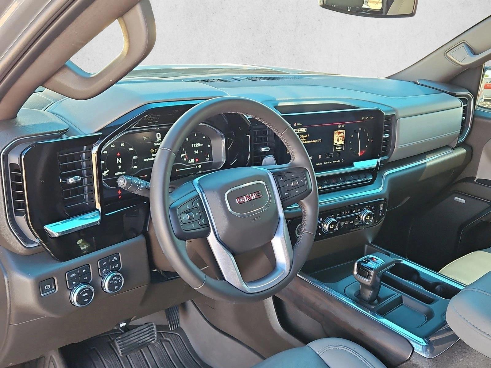 Thumbnail: 2023 GMC Sierra 1500 - 3