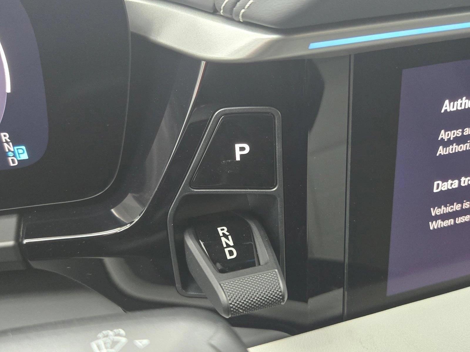 2025 Porsche Macan S - Photo 24