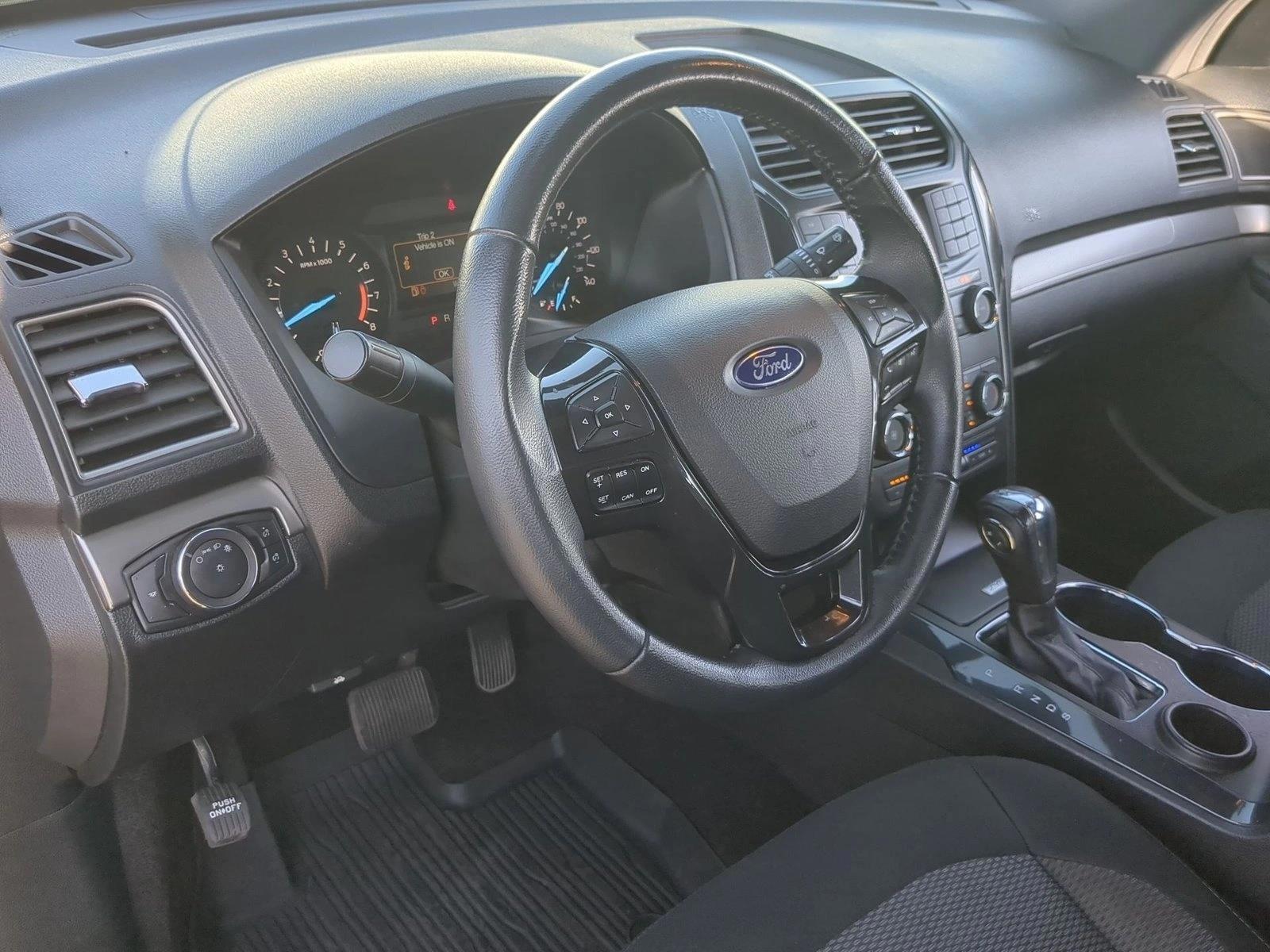 Thumbnail: 2018 Ford Explorer - 3