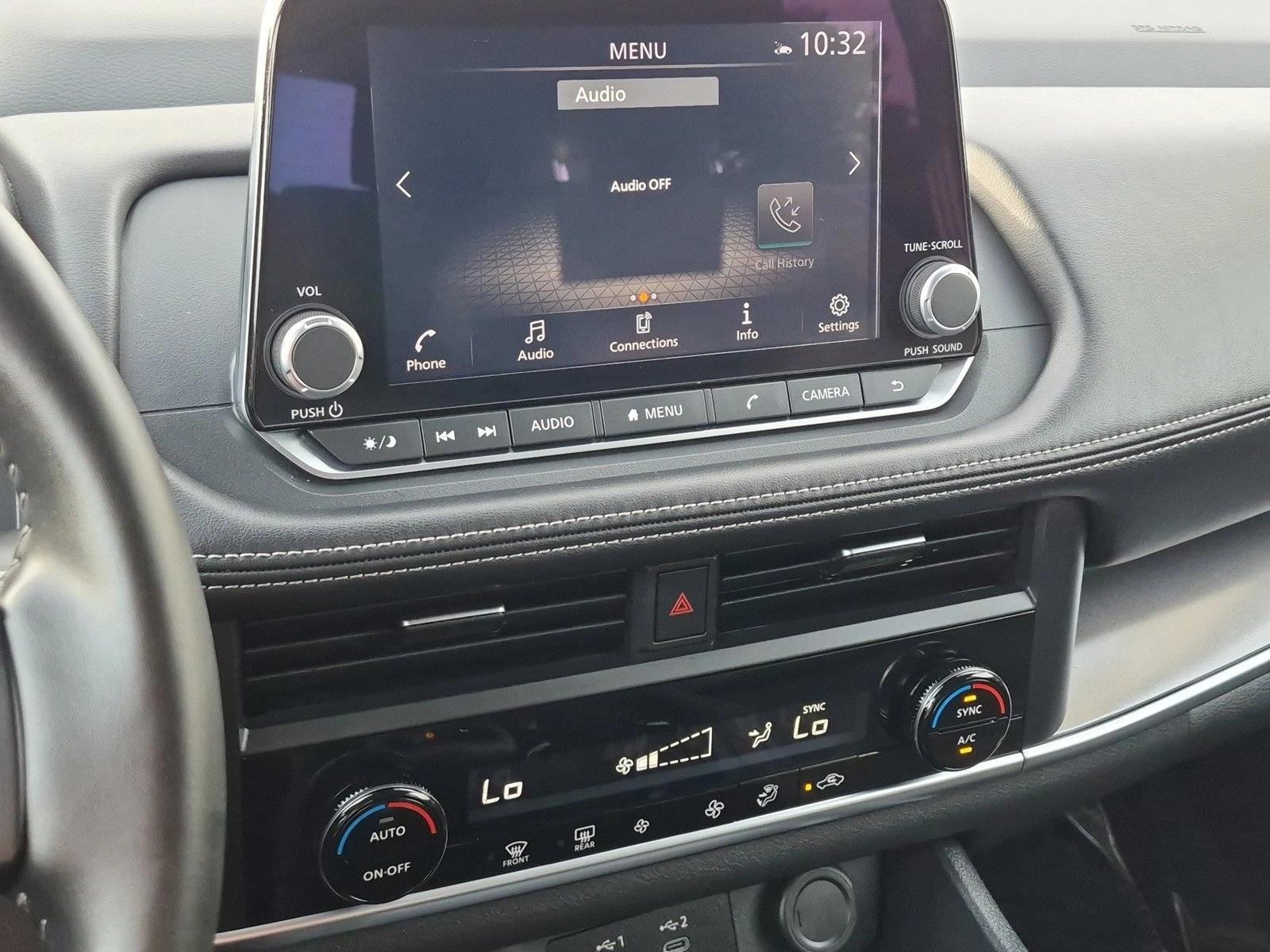 2025 Nissan Rogue SV - Photo 14